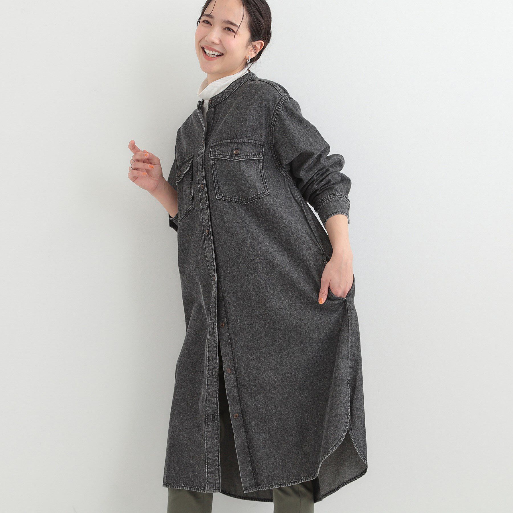 SHOO･LA･RUE「【ライトオンスデニム/S-LL】体型カバーにも ロングデニムシャツワンピース」|ワンピース|ブラック(019)