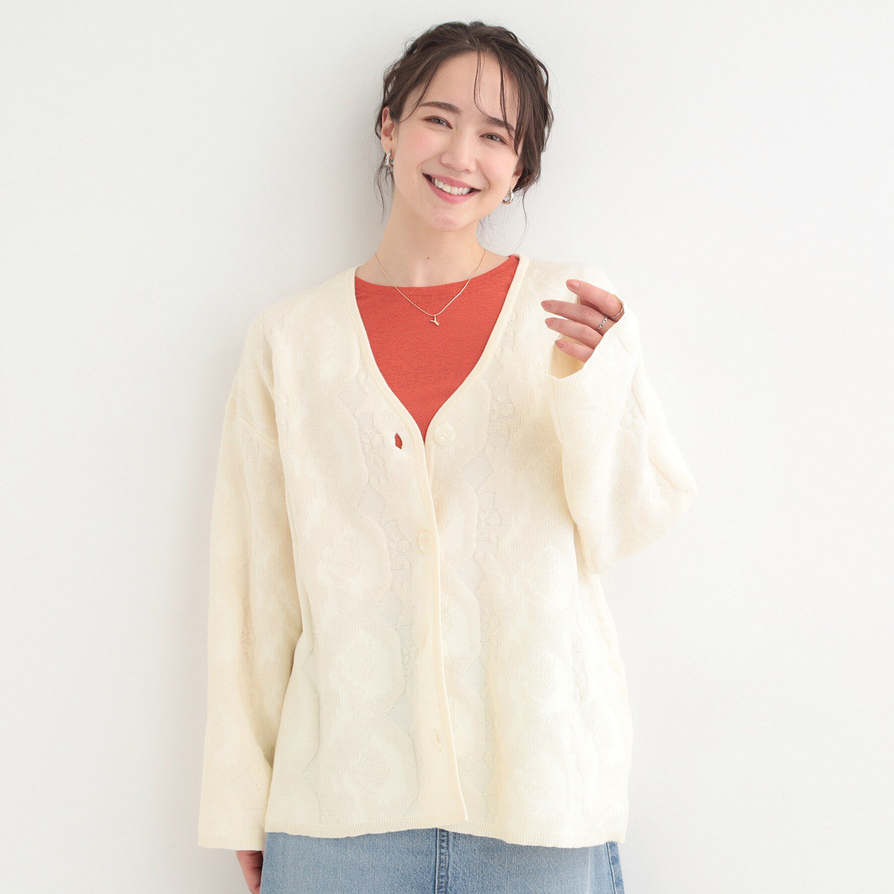 SHOO･LA･RUE「無地柄がコーデのアクセントに Vネックカーディガン」|カーディガン|