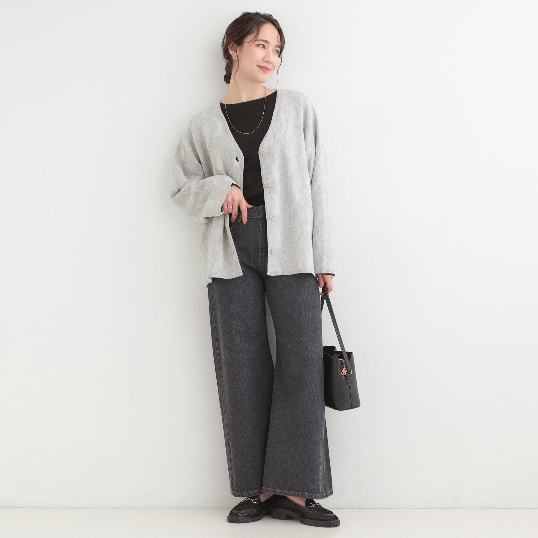 SHOO･LA･RUE「無地柄がコーデのアクセントに Vネックカーディガン」|カーディガン|