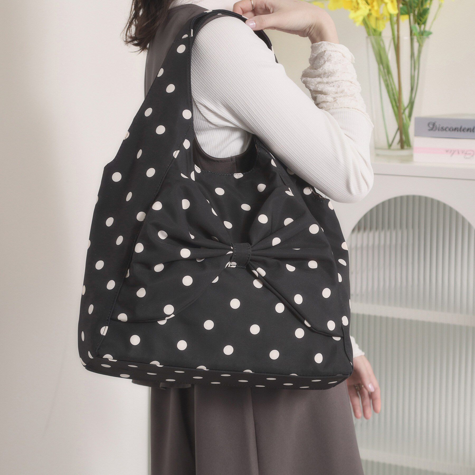 ITS&rsquo;DEMO「リボンモチーフサブトート」|トートバッグ|ブラック(119)