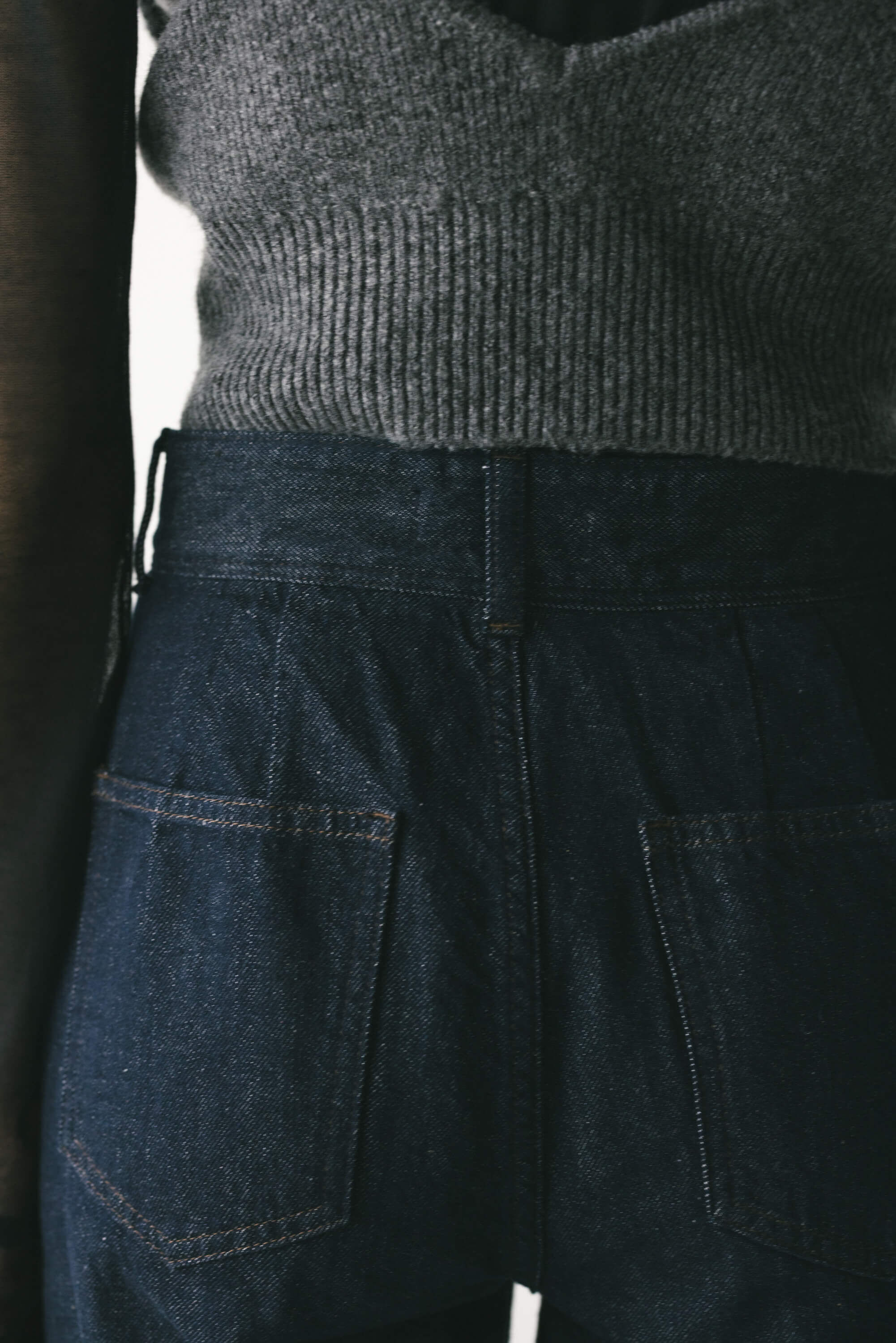 STYLEMIXER「ヘムスリットストレートデニムパンツ」|デニム|