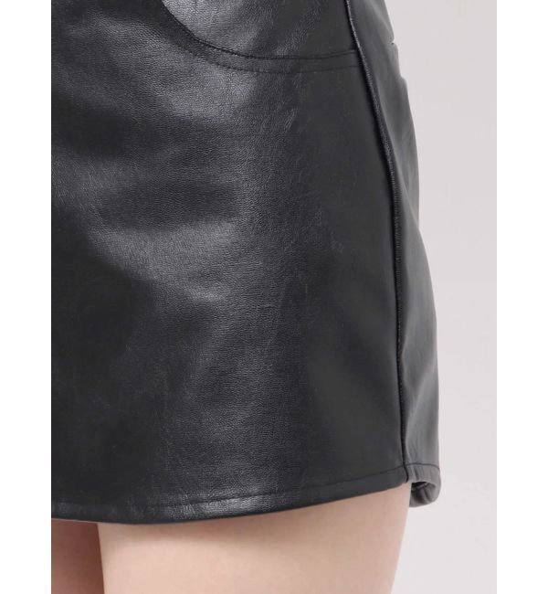 GYDA「フェイクレザースカートライクショートパンツ」|スカート|