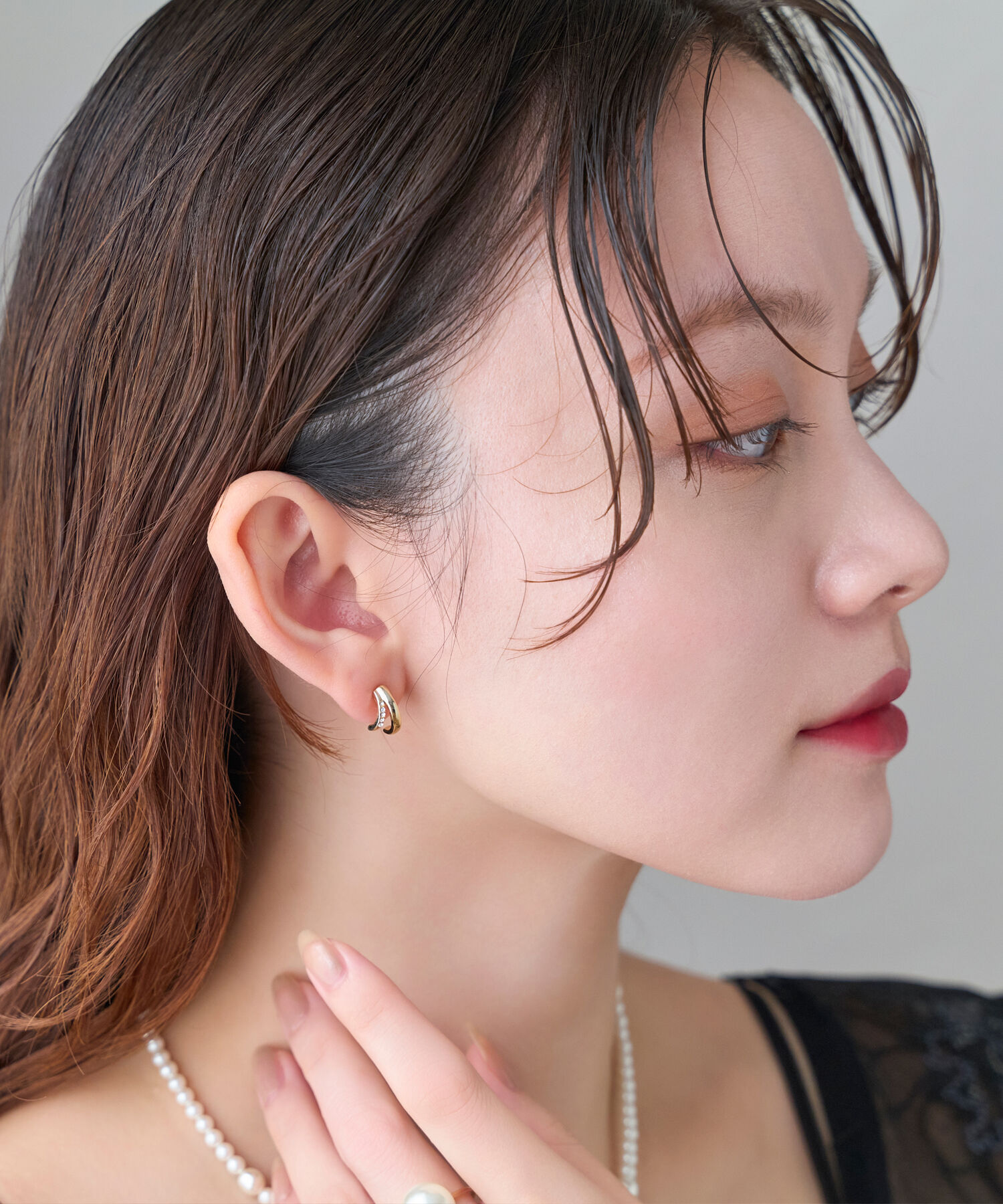 Phoebe「【金属アレルギー対応/痛くないシリーズ】シャインループフィットイヤリング　ゴールド」|イヤリング|