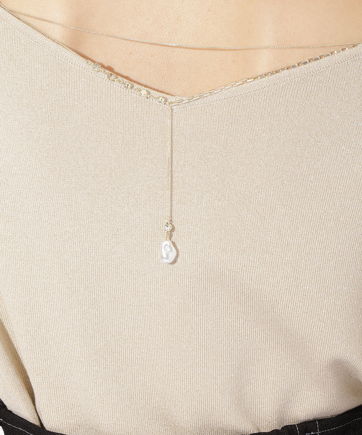 アンドクチュール「ラメニットバックチェーンプルオーバー」|ニット・セーター|