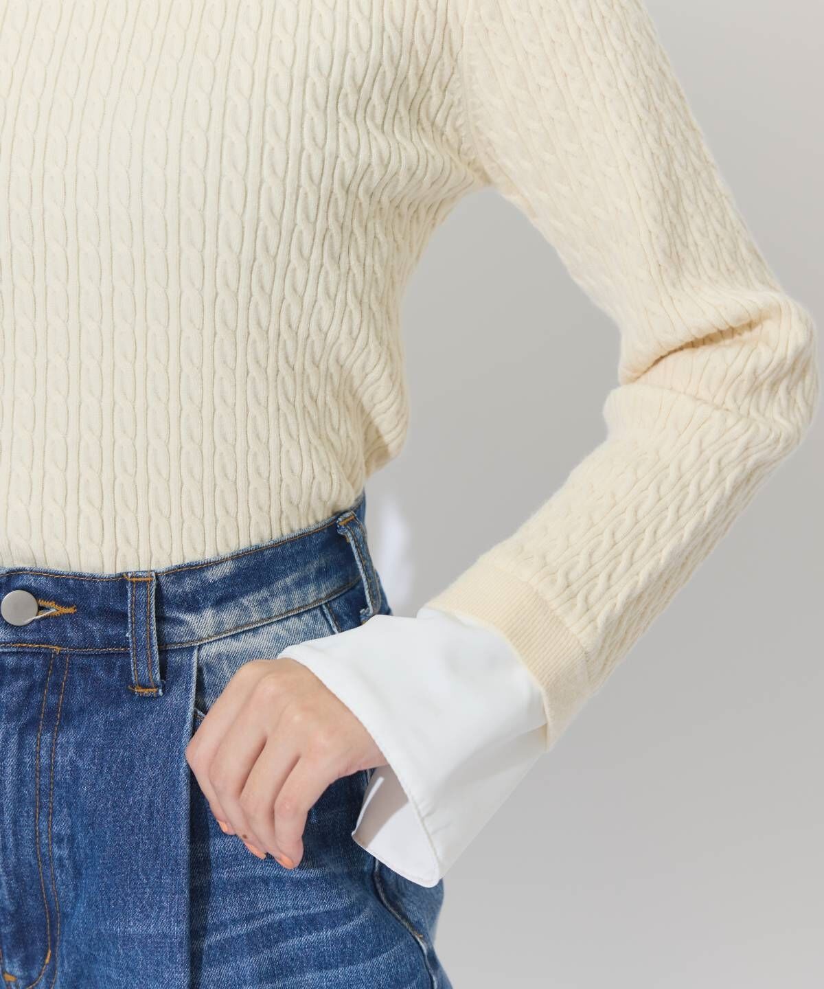 アンドクチュール「シャツレイヤード風ケーブル編みプルオーバー」|ニット・セーター|