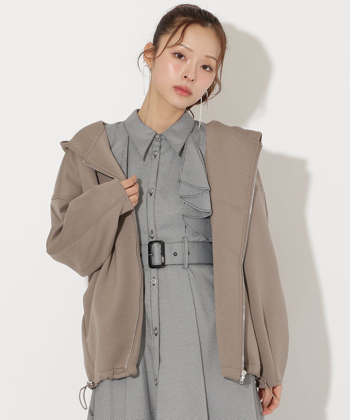 アンドクチュール「ダンボールポンチフードジップパーカー」|パーカー|ﾀﾞｰｸﾌﾞﾗｳﾝ