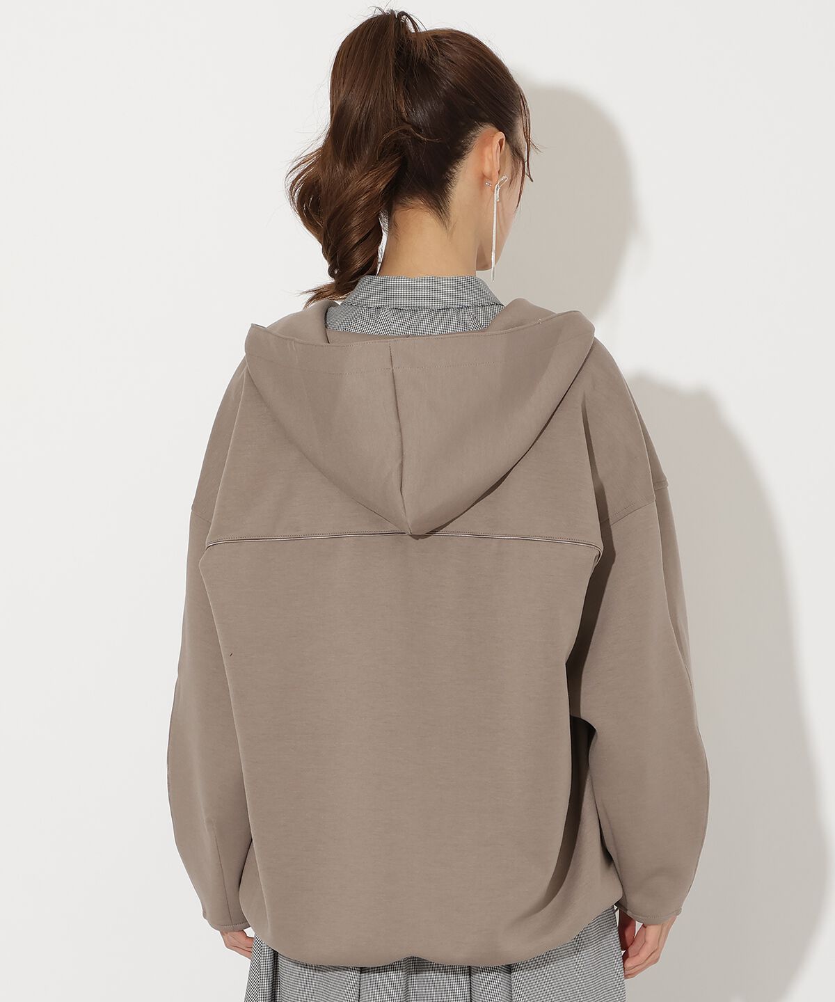 アンドクチュール「ダンボールポンチフードジップパーカー」|パーカー|