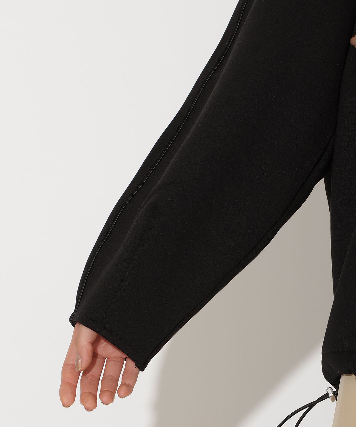 アンドクチュール「ダンボールポンチフードジップパーカー」|パーカー|