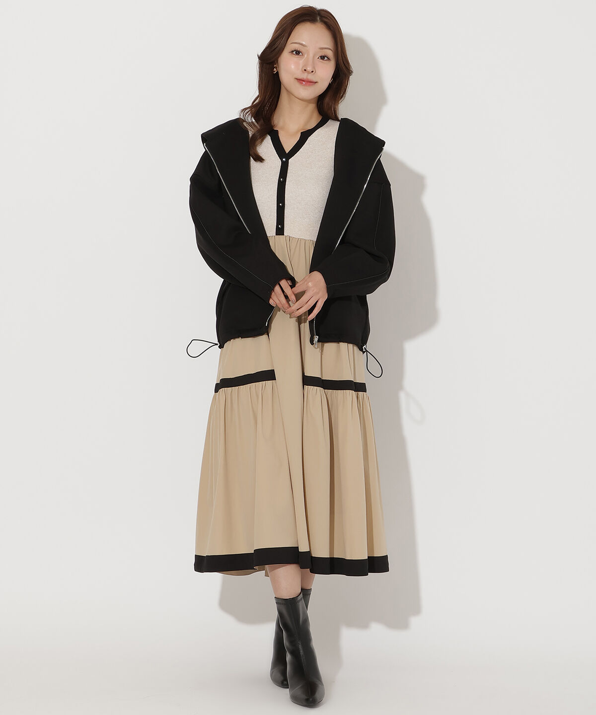 アンドクチュール「ダンボールポンチフードジップパーカー」|パーカー|