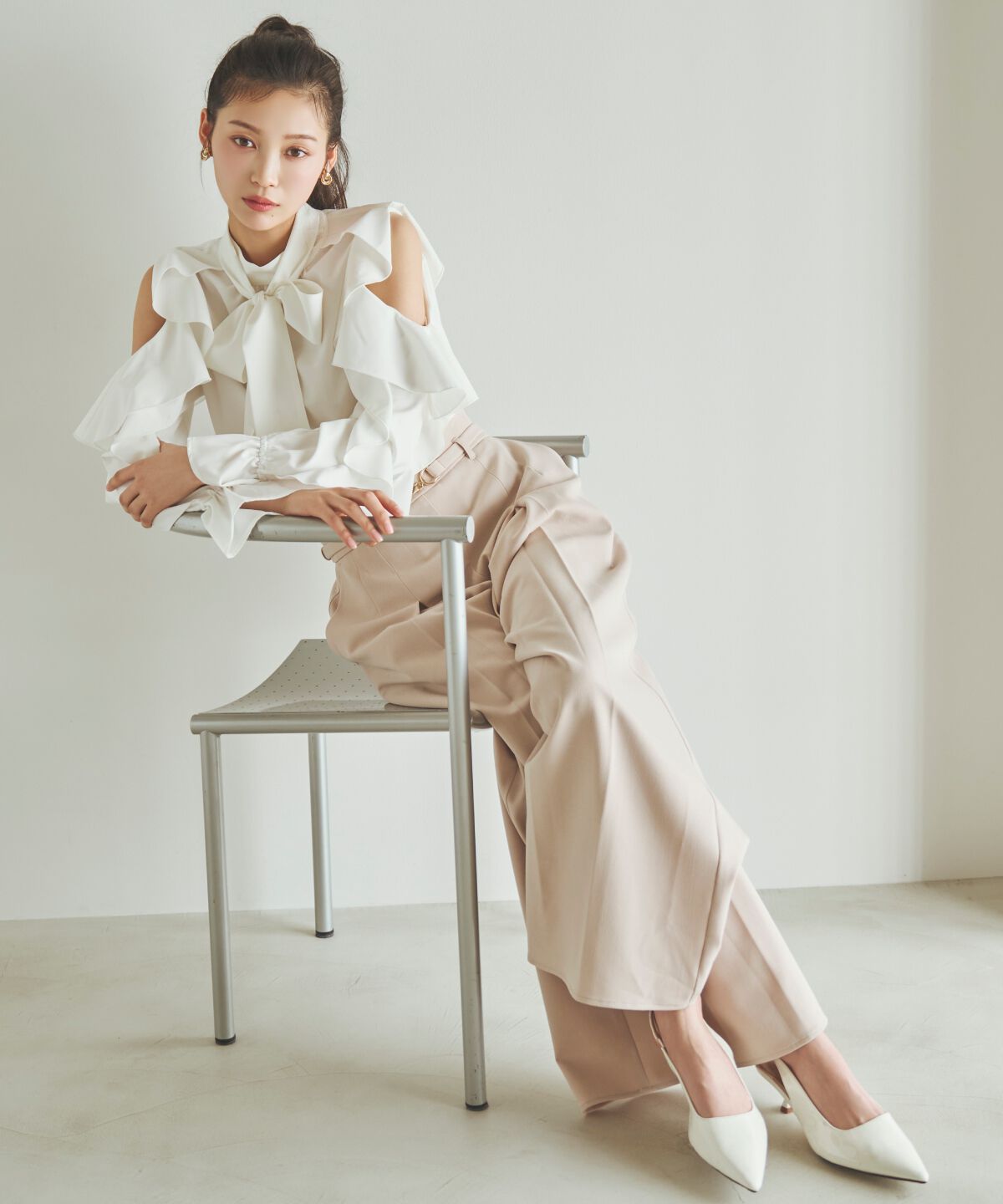 アンドクチュール「ハイウエストタックワイドパンツ」|その他|