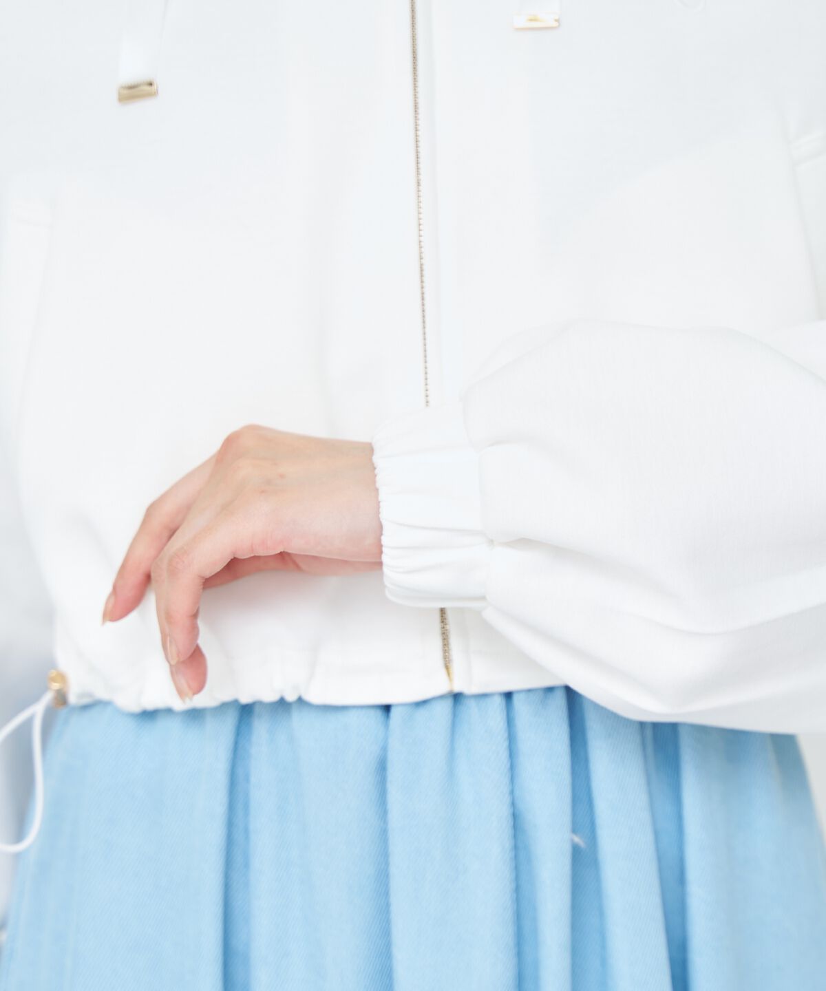 アンドクチュール「ロゴ刺繍ZIPパーカー」|パーカー|