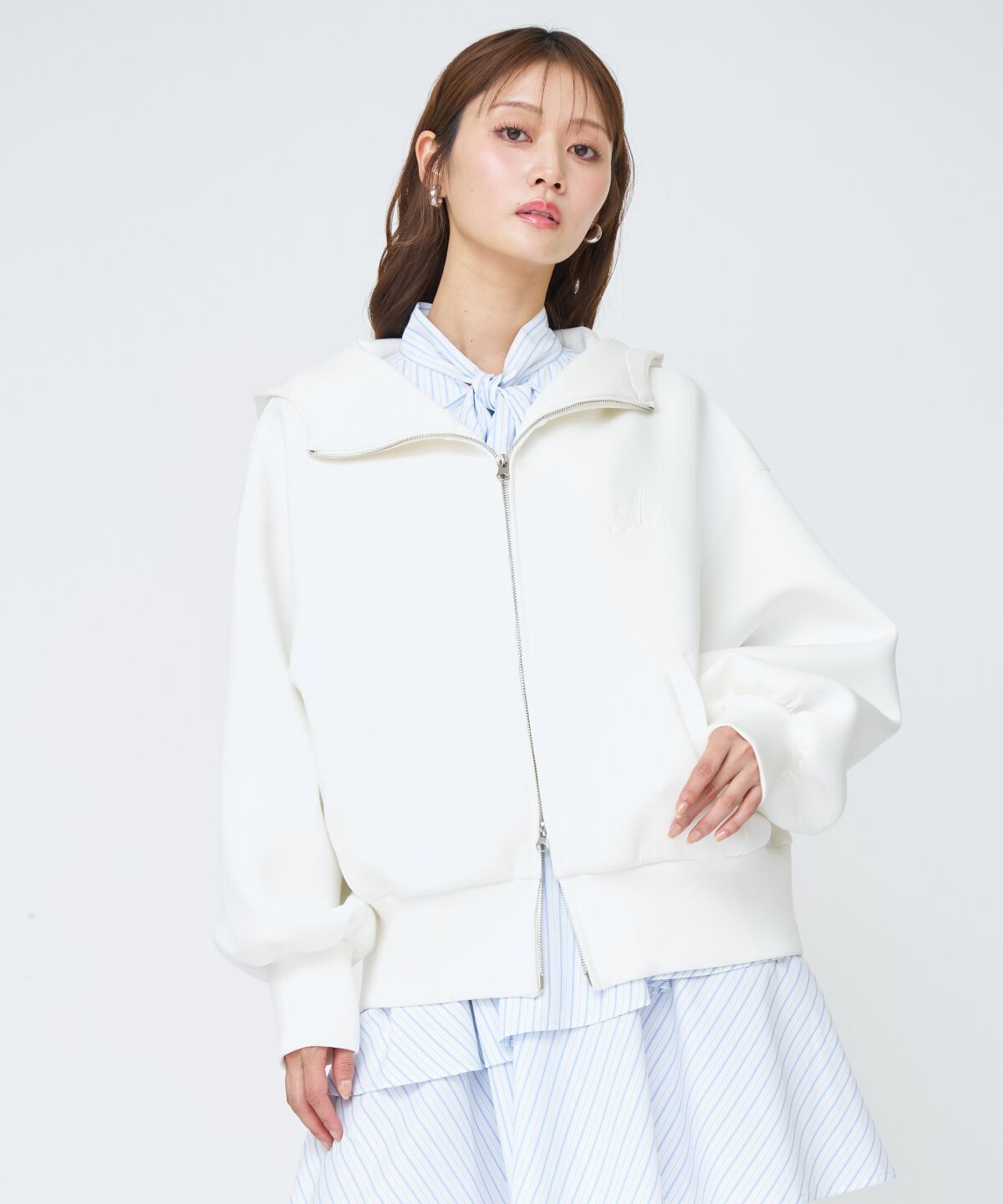 アンドクチュール「ロゴ刺繍ボンディングZIPパーカー」|パーカー|