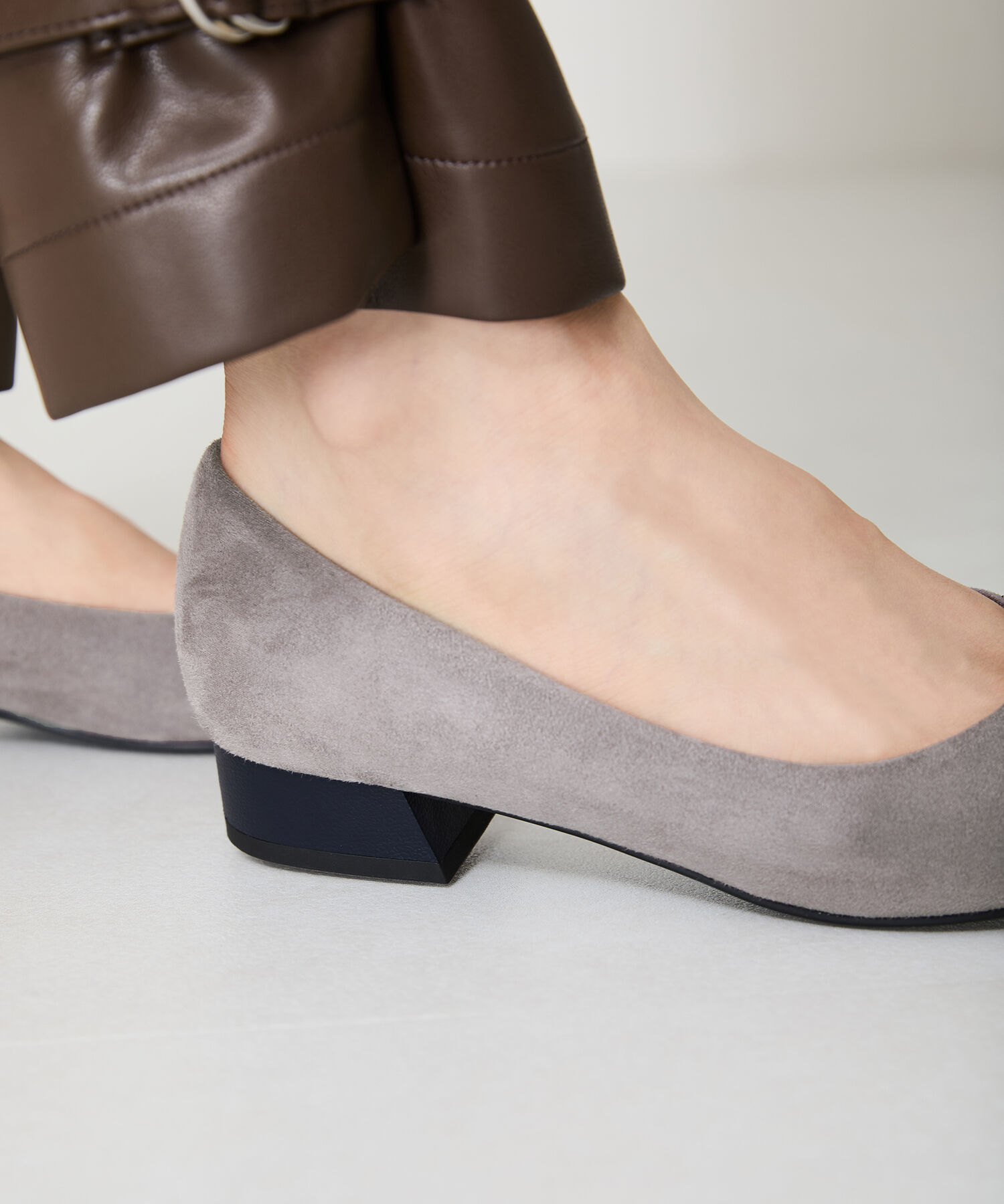 WA Oriental TRaffic「【追加】バイカラーポインテッドトゥパンプス/42302 トレンド　人気 オフィスカジュアル」|パンプス|