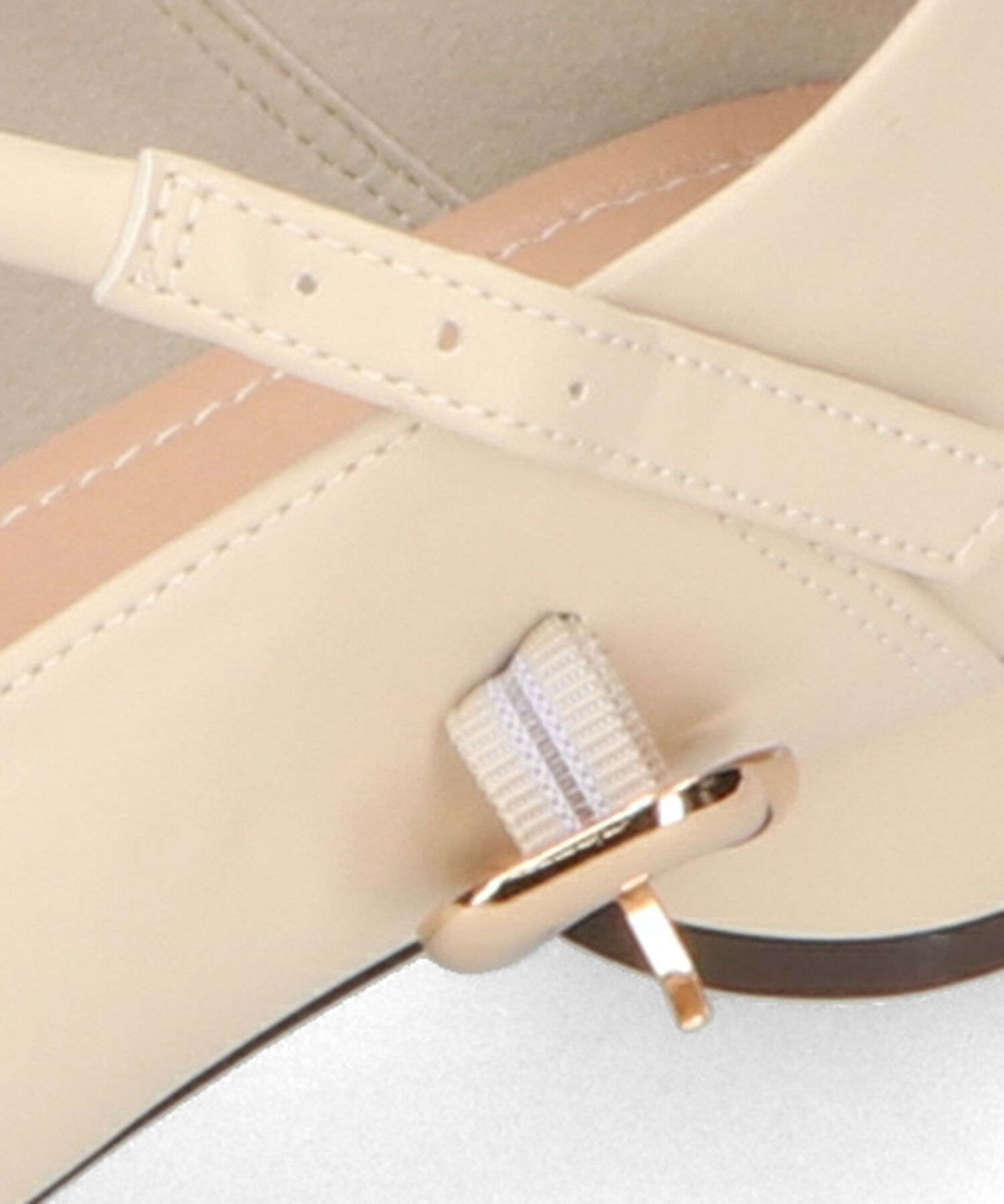 WA Oriental TRaffic「●隠しゴム付き●ポインテッドトゥ ストラップバブーシュ /42304 厚手クッション ヒール3cm 柔らかい」|パンプス|