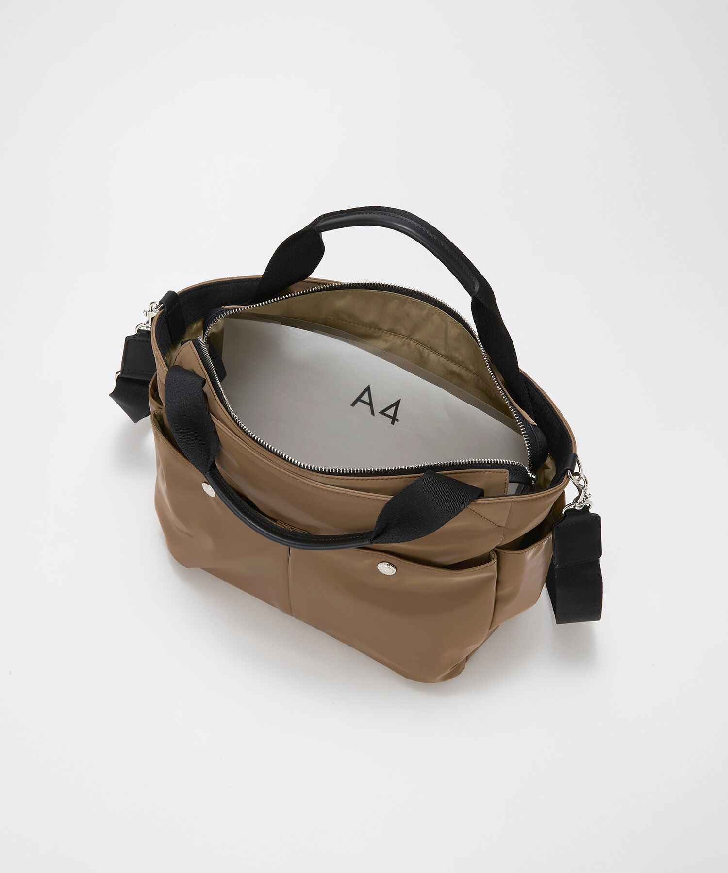 TOPKAPI BREATH「【Breath TOPKAPI】Train 防水ポリエステル ショルダー付き A4 トートバッグ / キャリー対応」|トートバッグ|