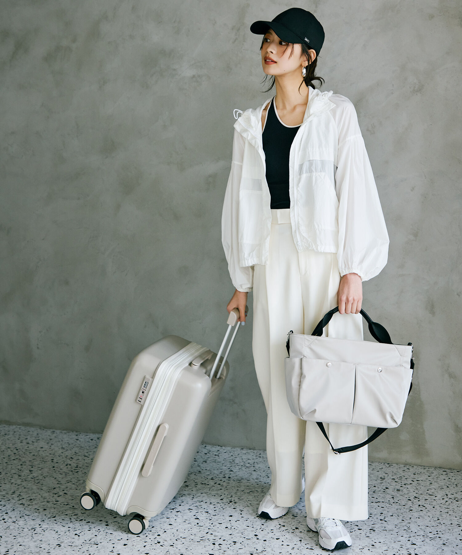 TOPKAPI BREATH「【Breath TOPKAPI】Train 防水ポリエステル ショルダー付き A4 トートバッグ / キャリー対応」|トートバッグ|