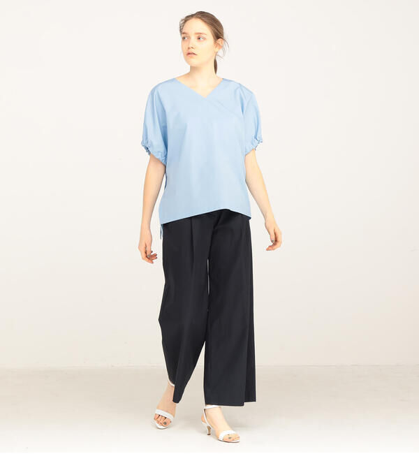 TOMORROWLAND collection「コットントロピカル リボンカフスVネックブラウス」|シャツ・ブラウス|