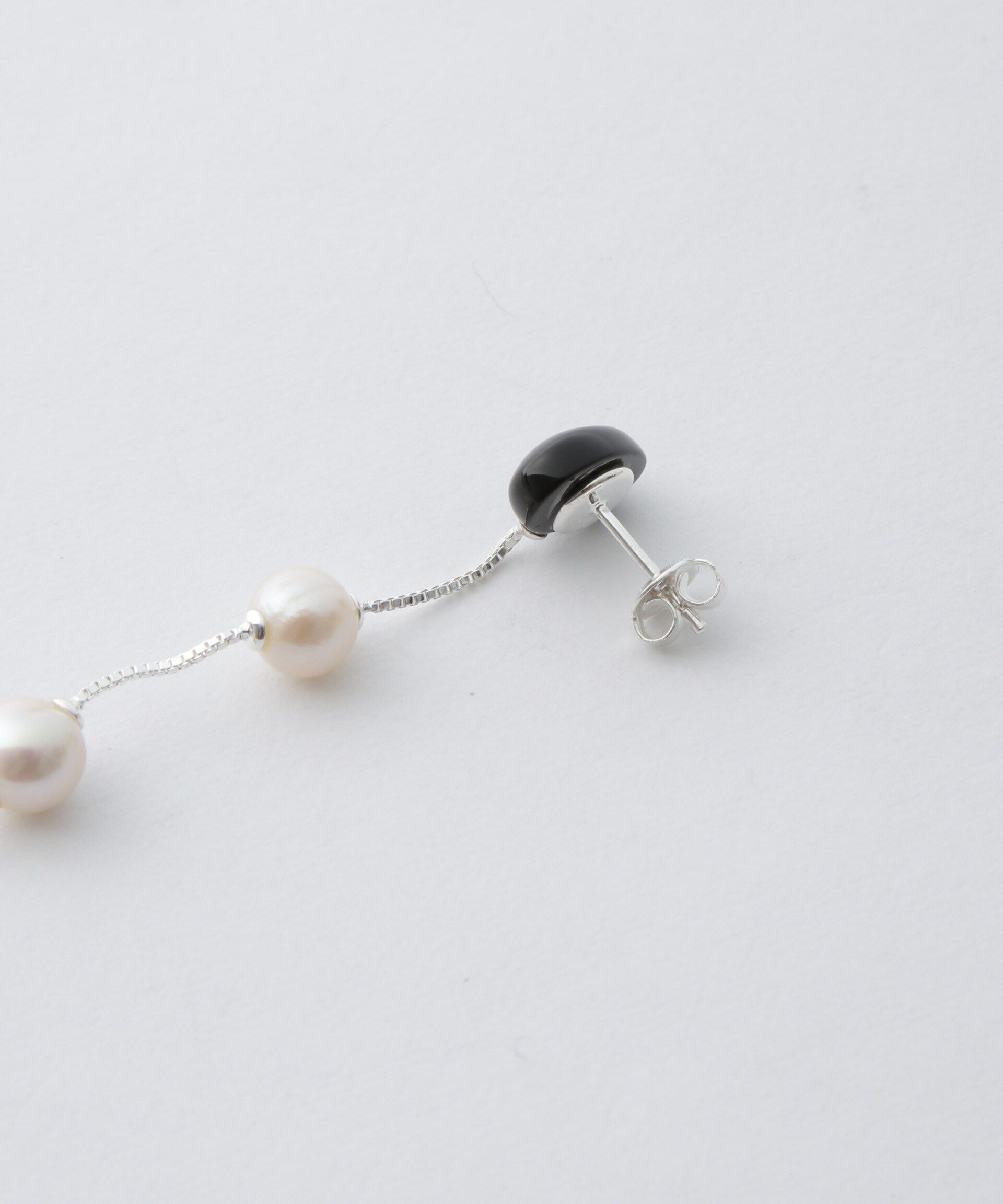 nano･universe「RAGBAG/Dualism Long Earrings」|ピアス|