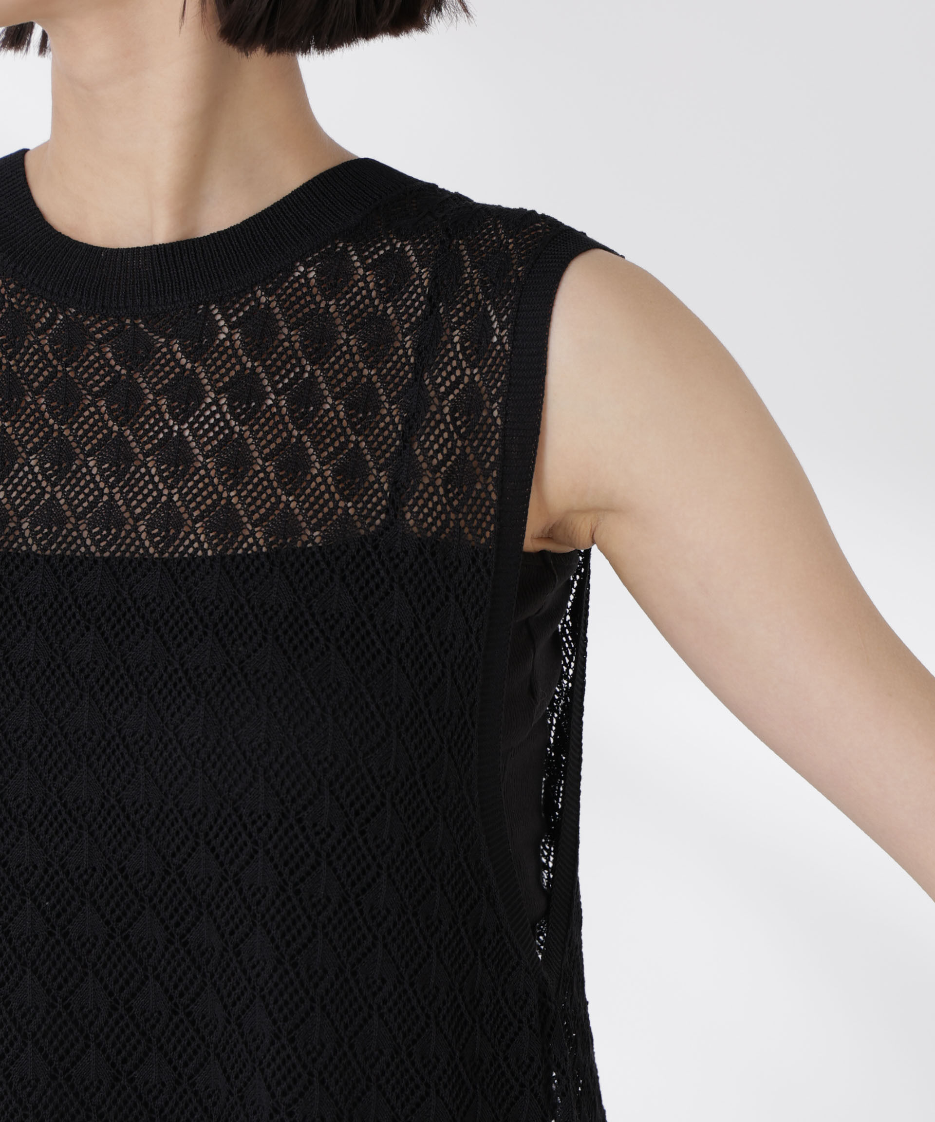 nano･universe「前後2wayダイヤ透かし柄ノースリーブニットワンピース」|ワンピース|