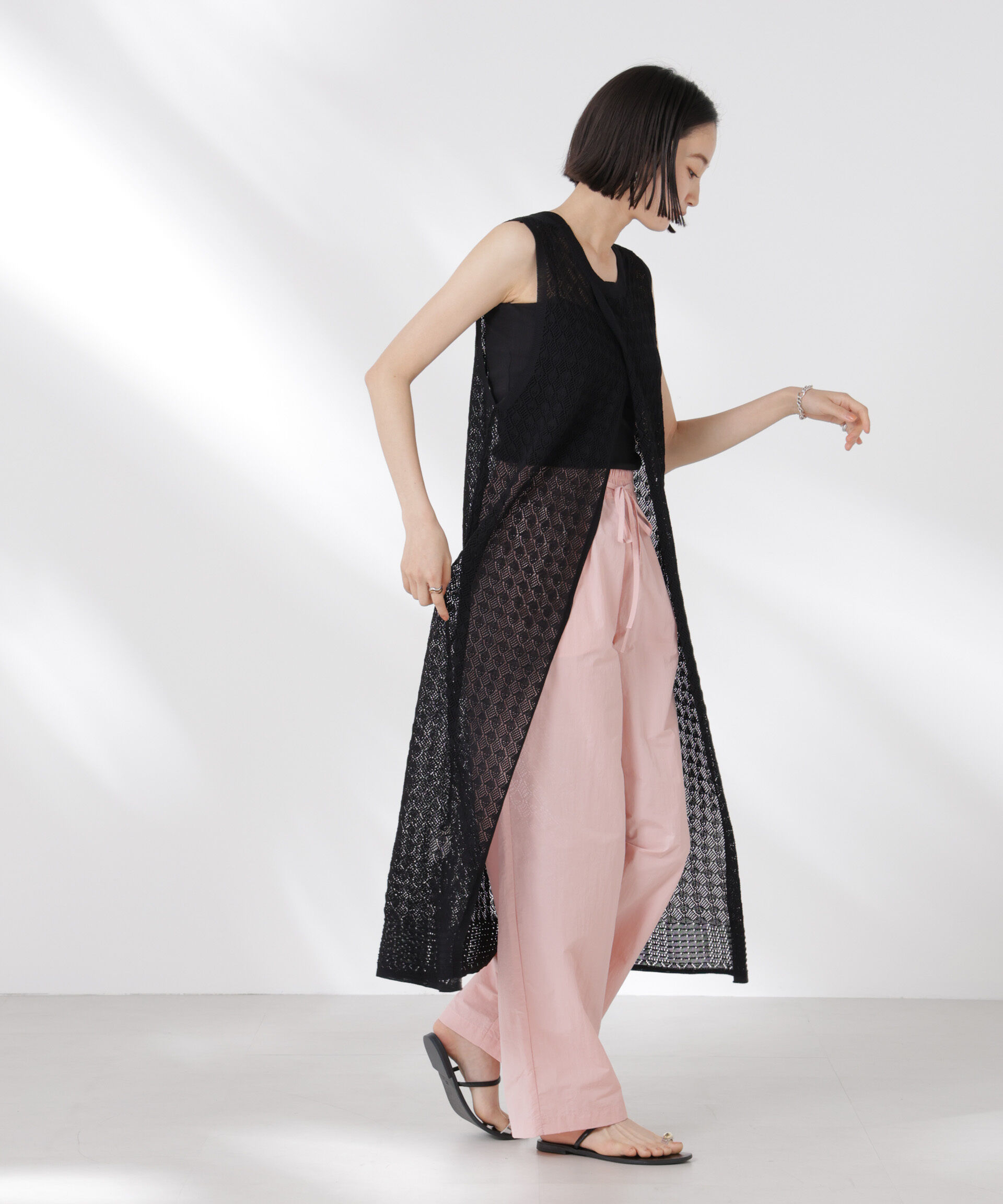 nano･universe「前後2wayダイヤ透かし柄ノースリーブニットワンピース」|ワンピース|