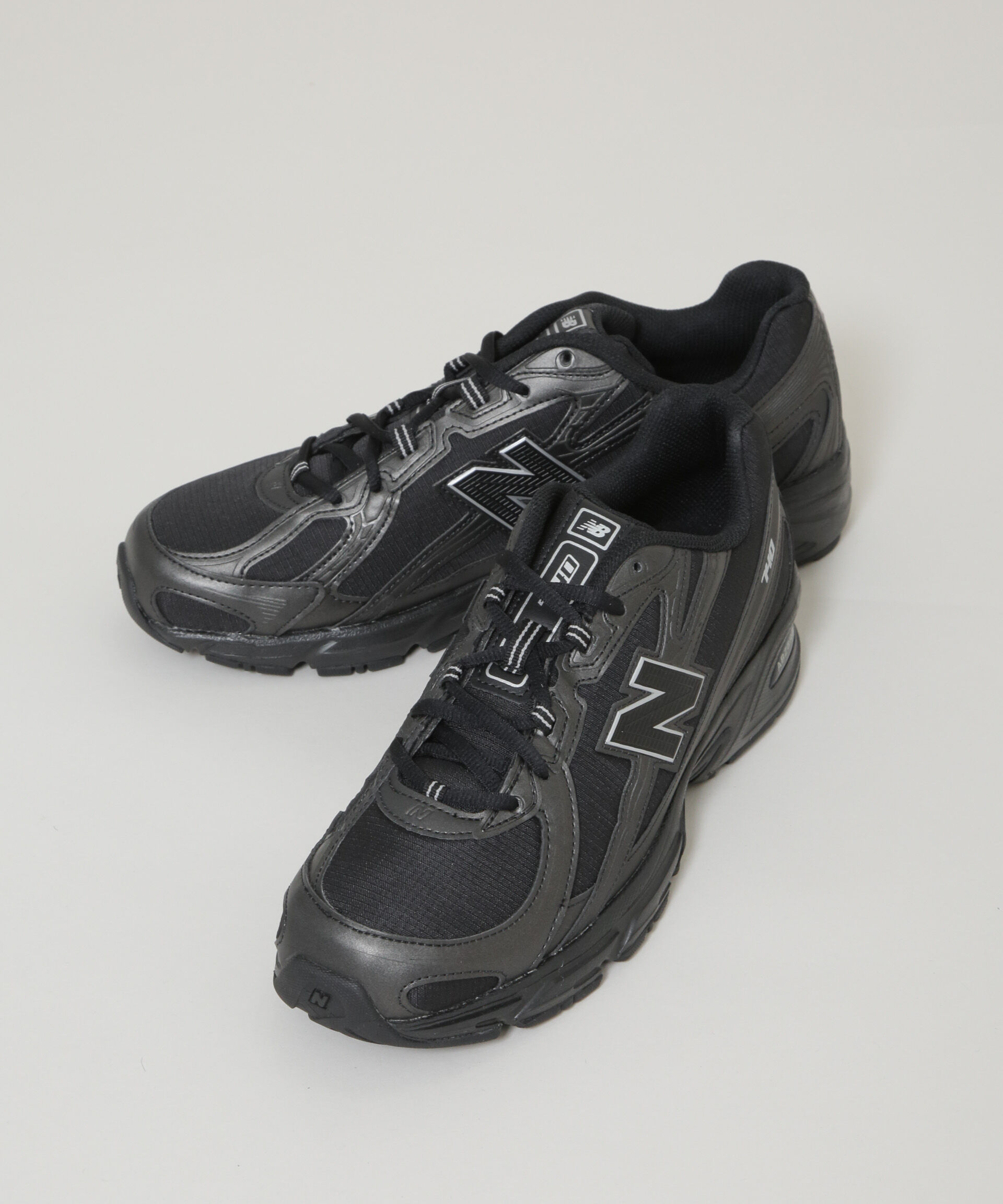 nano･universe「new balance/740」|スニーカー|ブラック