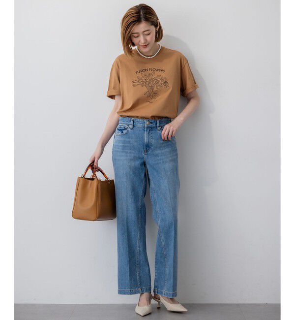 23区「【洗える】JANE PACKERコラボ フラワー刺繍 Tシャツ」|Tシャツ・カットソー|