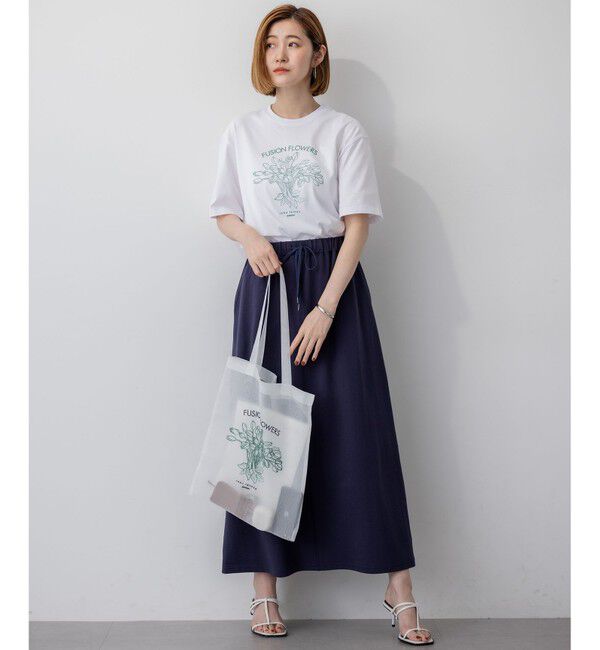 23区「【洗える】JANE PACKERコラボ フラワー刺繍 Tシャツ」|Tシャツ・カットソー|