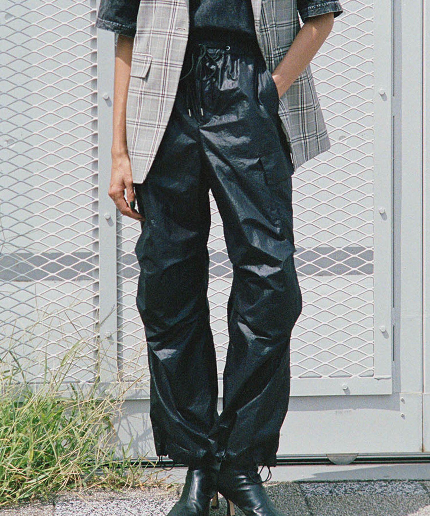 ROPE「【MLB COLLECTION BY JUN】ナイロンパラシュートパンツ」|カーゴ|ブラック(01)