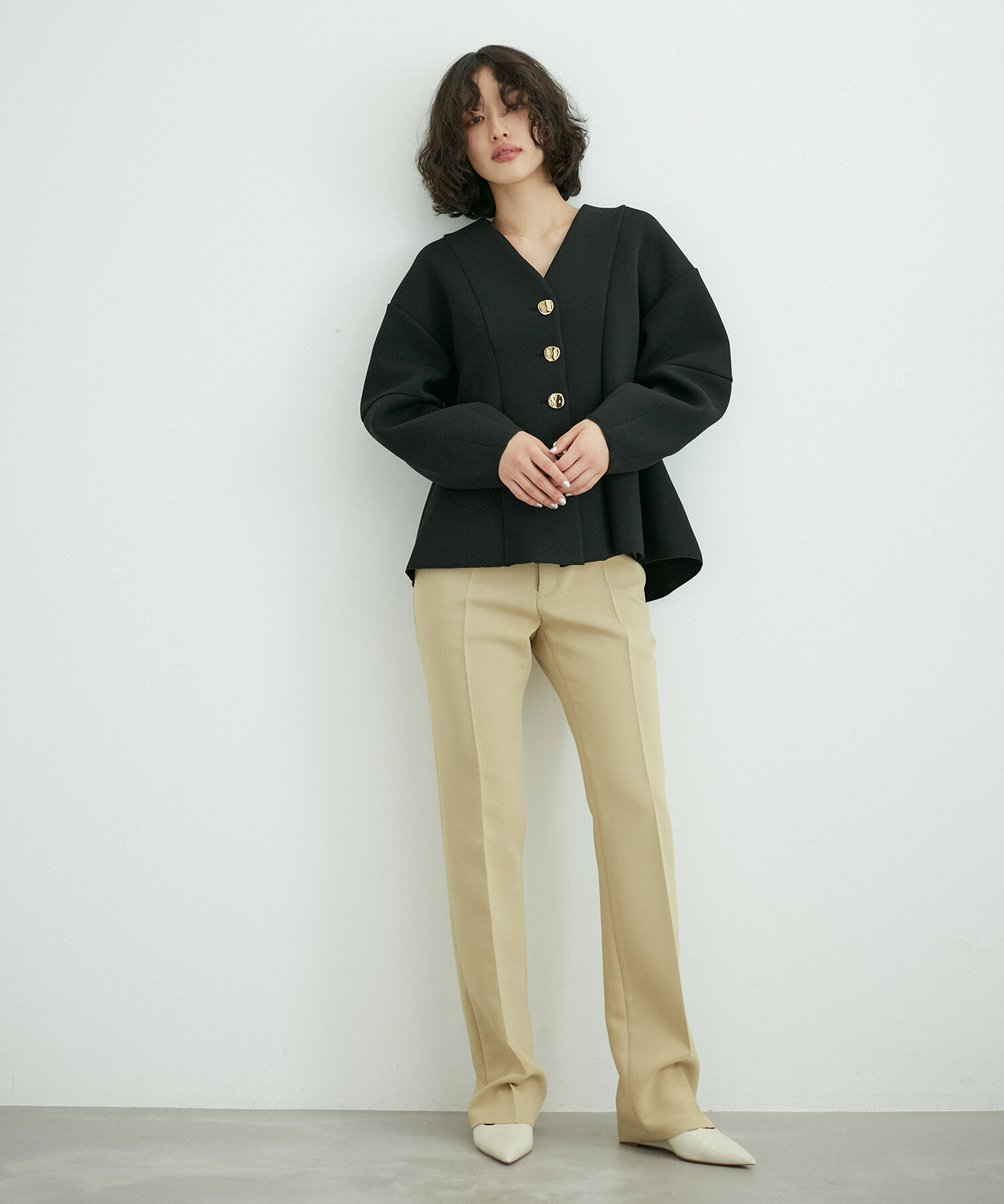 ADAM ET ROPE'「ミックスボタンペプラムカーディガン」|カーディガン|