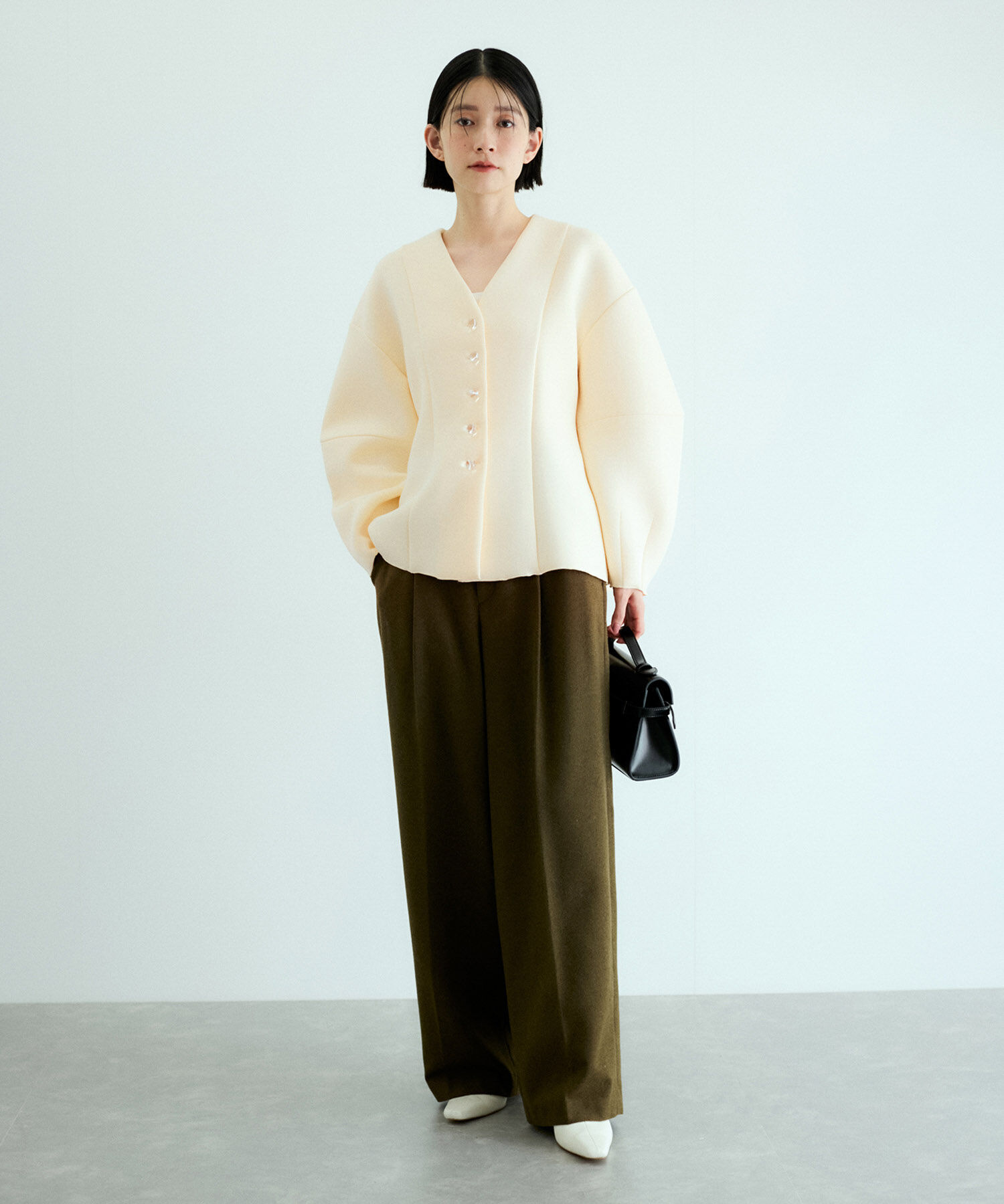 ADAM ET ROPE'「ミックスボタンペプラムカーディガン」|カーディガン|