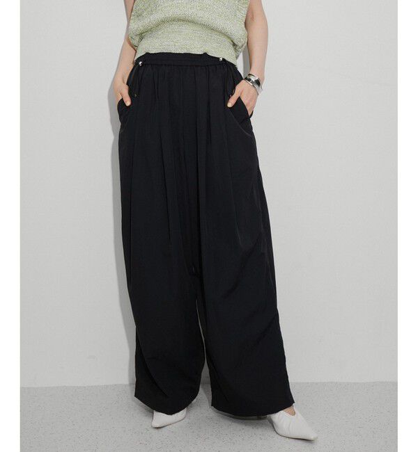 ADAM ET ROPE'「【定番人気】撥水ナイロンイージーパンツ」|チノ|クロメイン