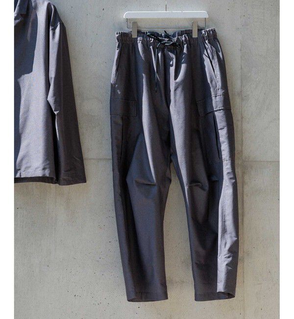 ADAM ET ROPE'「【ACT/アクト】超軽量 ワイド イージー カーゴパンツ / 速乾 / ストレッチ / イージーケア」|カーゴ|チャコール(06)
