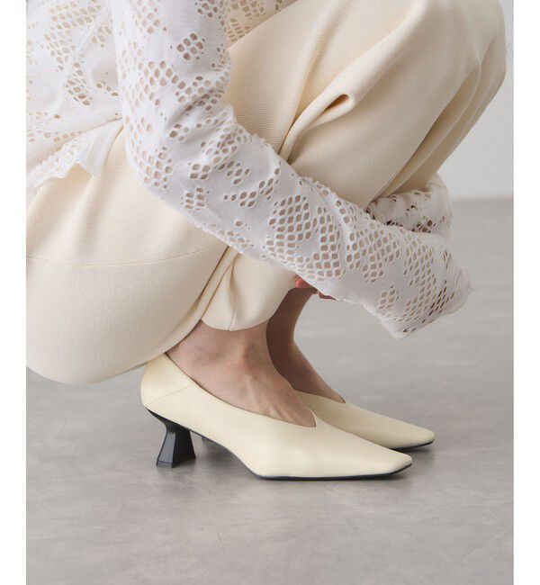 ADAM ET ROPE'「変形ヒール甲深パンプス」|パンプス|オフホワイト(15)