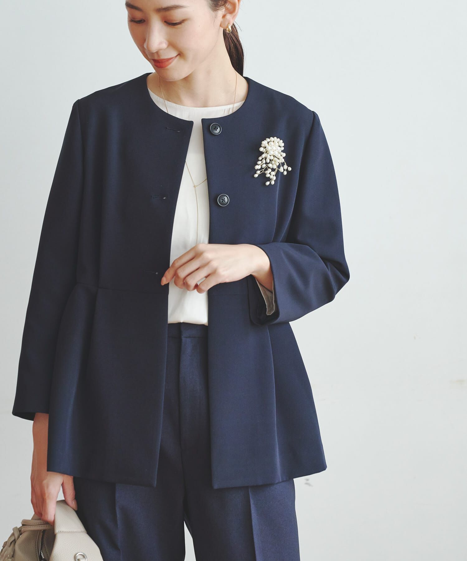 URBAN RESEARCH「ノーカラーペプラムジャケット」|ノーカラージャケット|