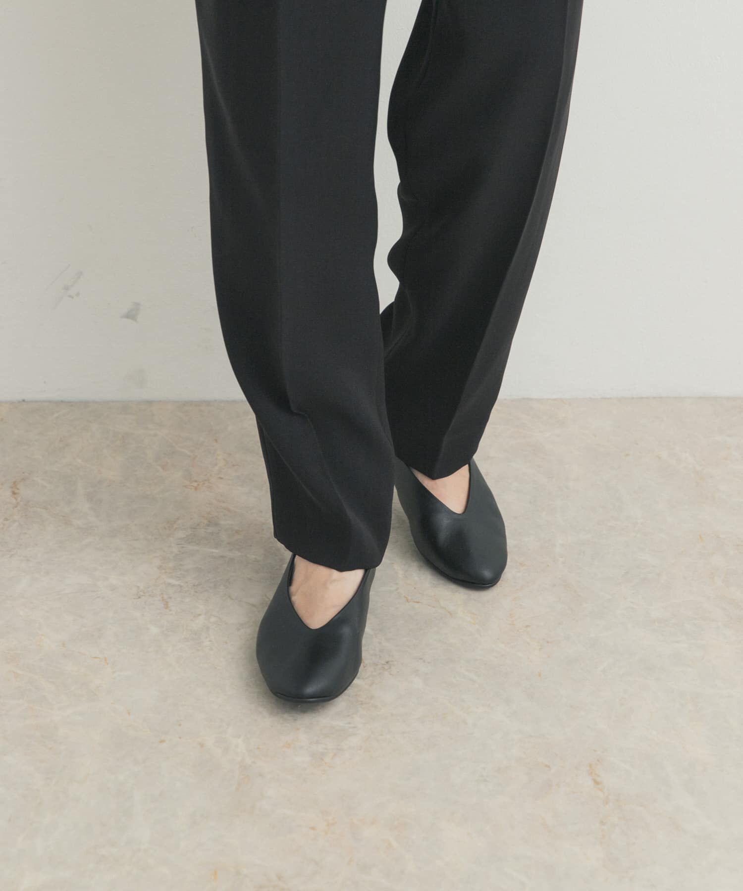 URBAN RESEARCH DOORS「Vカットパンプス」|パンプス|