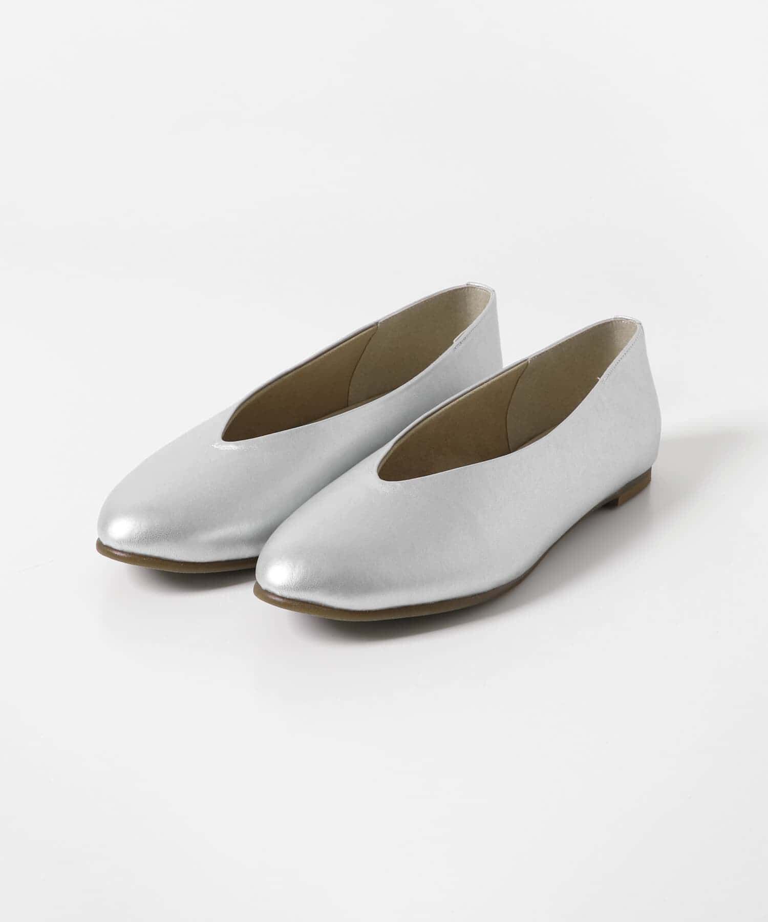 URBAN RESEARCH DOORS「Vカットパンプス」|パンプス|