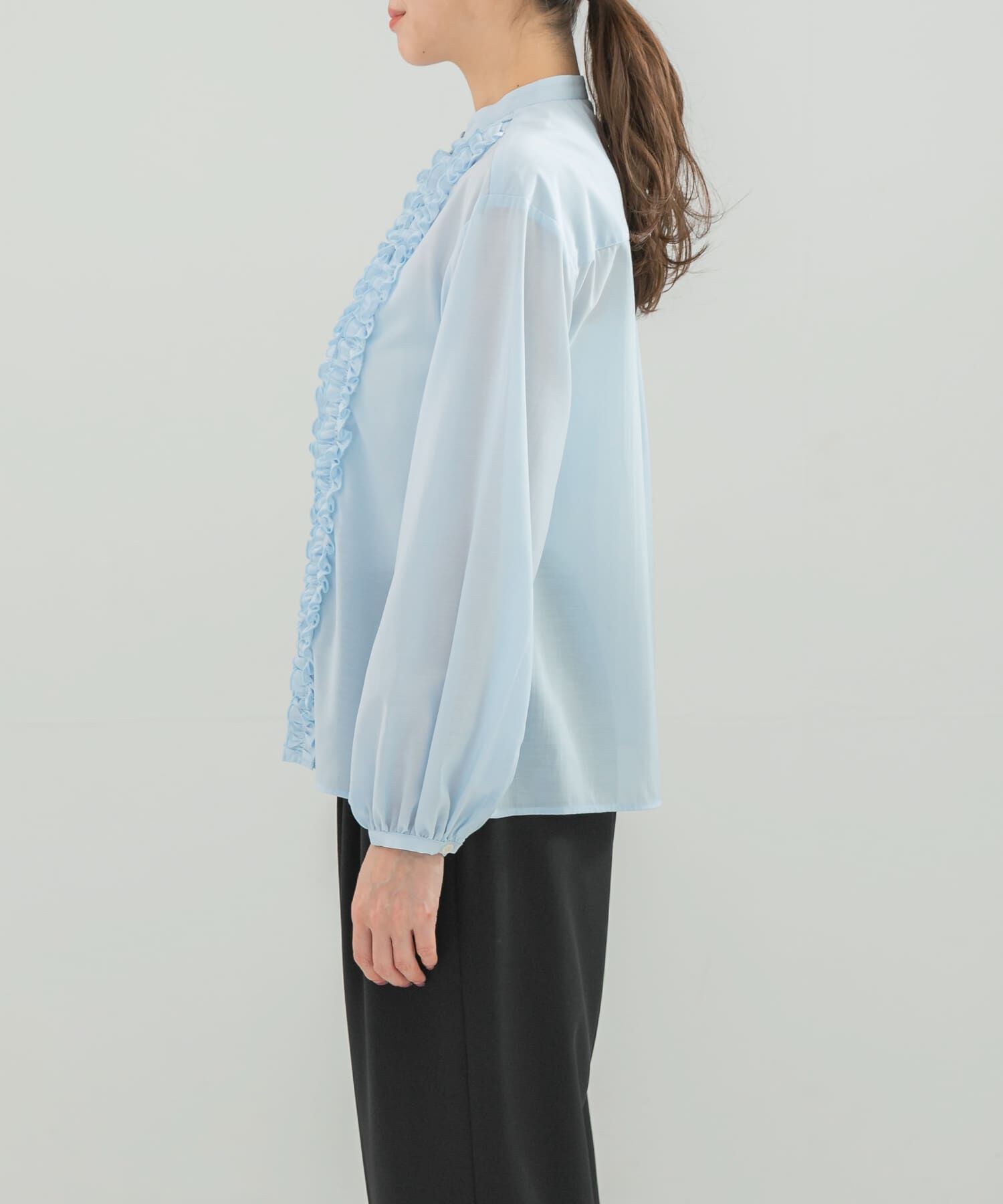 URBAN RESEARCH ROSSO「『WEB限定』フロントフリルデザインブラウス」|シャツ・ブラウス|