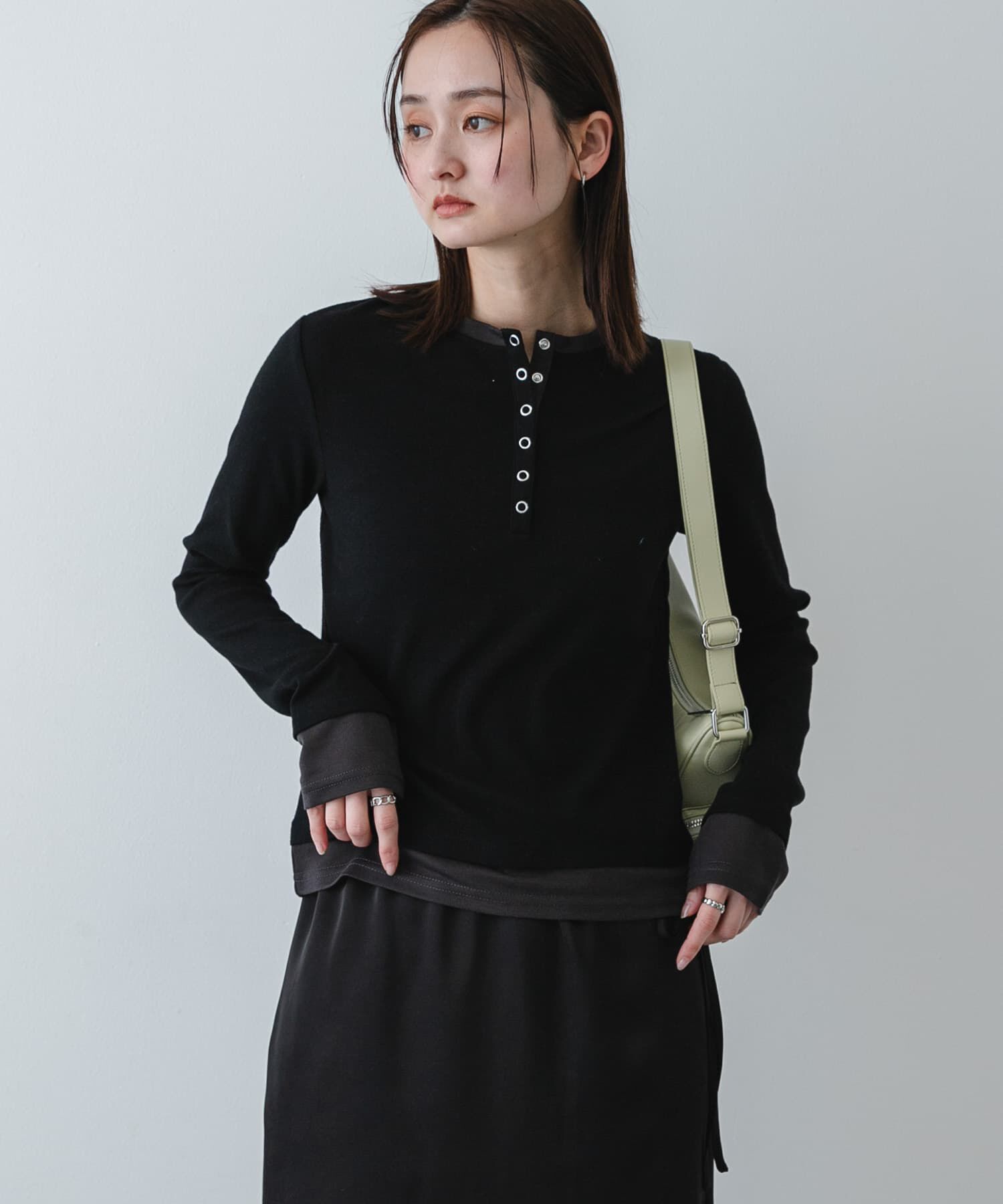 SENSE OF PLACE by URBAN RESEARCH「『洗濯可』ヘンリーネックレイヤードトップ」|Tシャツ・カットソー|ブラック