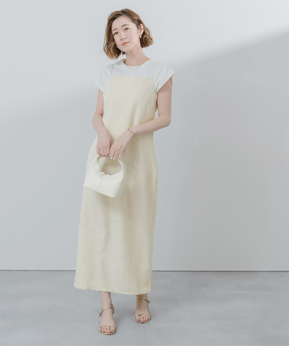 ur's「リネンライクIラインキャミワンピース」|ワンピース|アイボリー