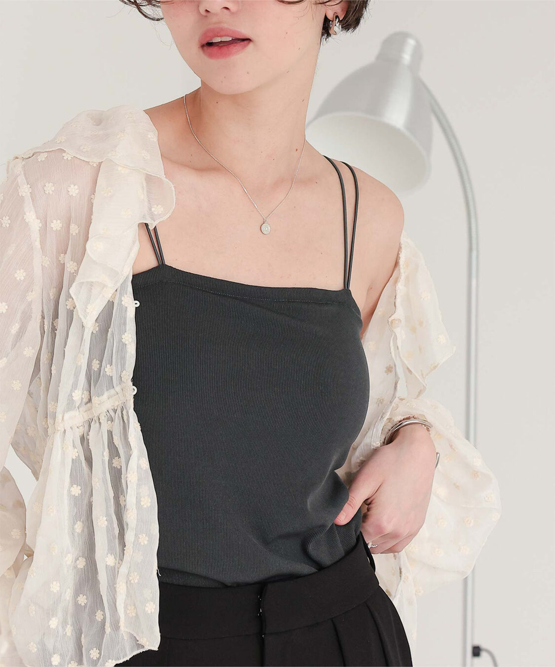 titivate「カップ付きダブルストラップキャミソール」|キャミソール|