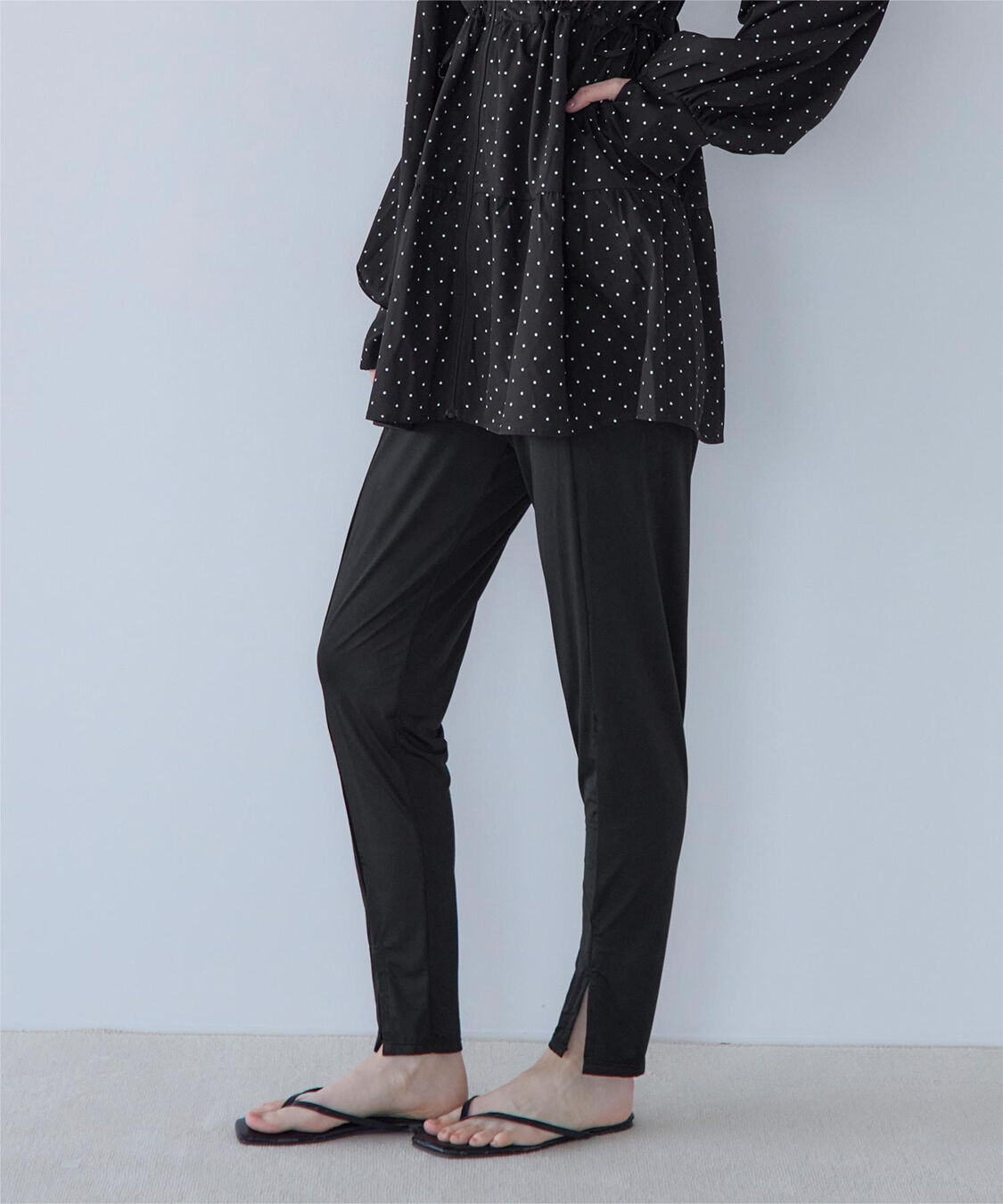 SEA DRESS「センタースリットデザインレギンス/ラッシュガード」|スポーツ|