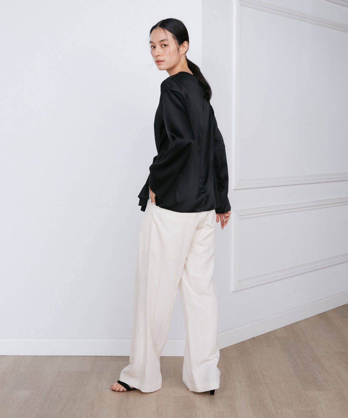 INED「シルクストレッチブラウス《la veille by SUPERIOR CLOSET》」|シャツ・ブラウス|