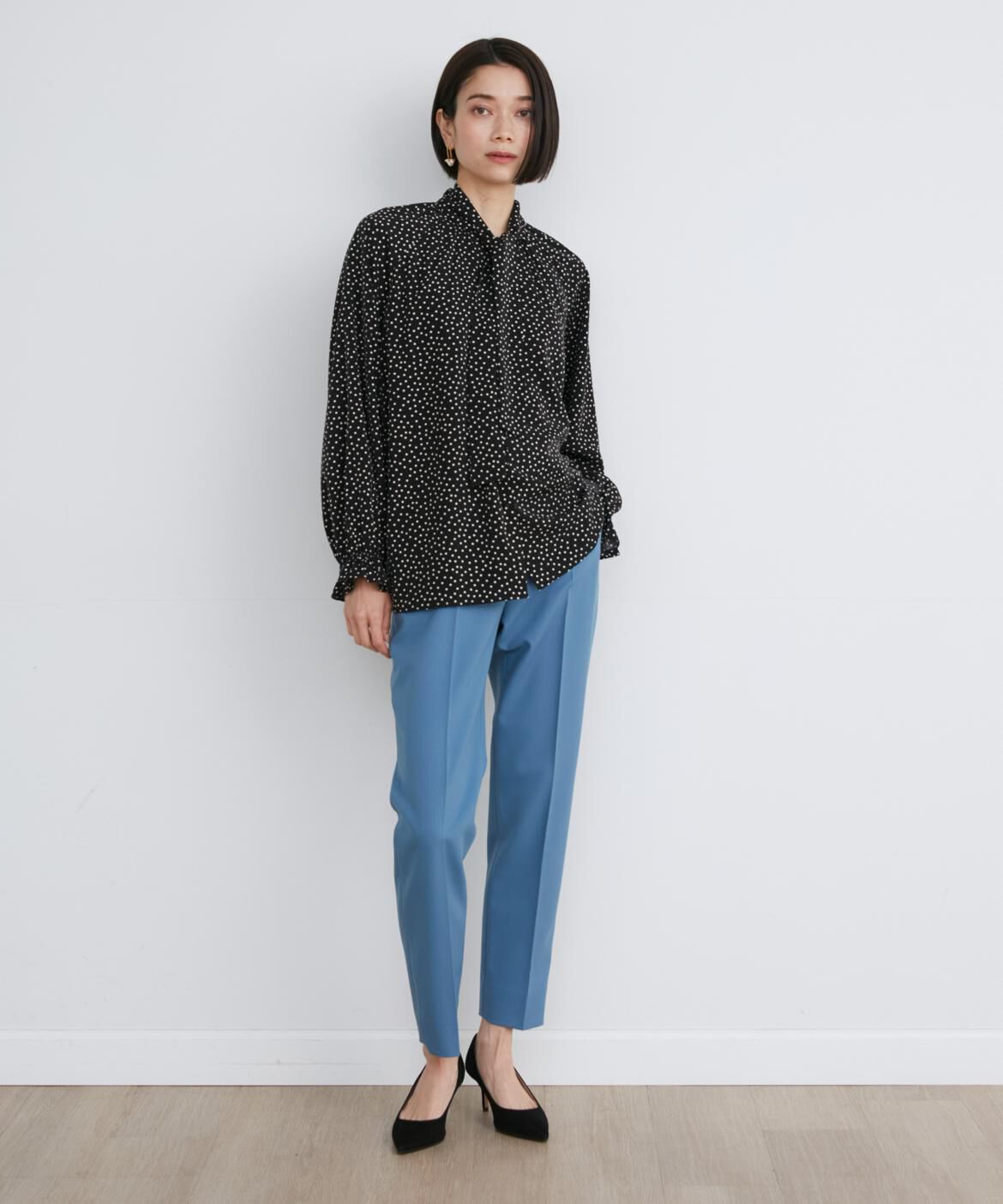 INED「Louise美脚テーパードパンツ」|スラックス|