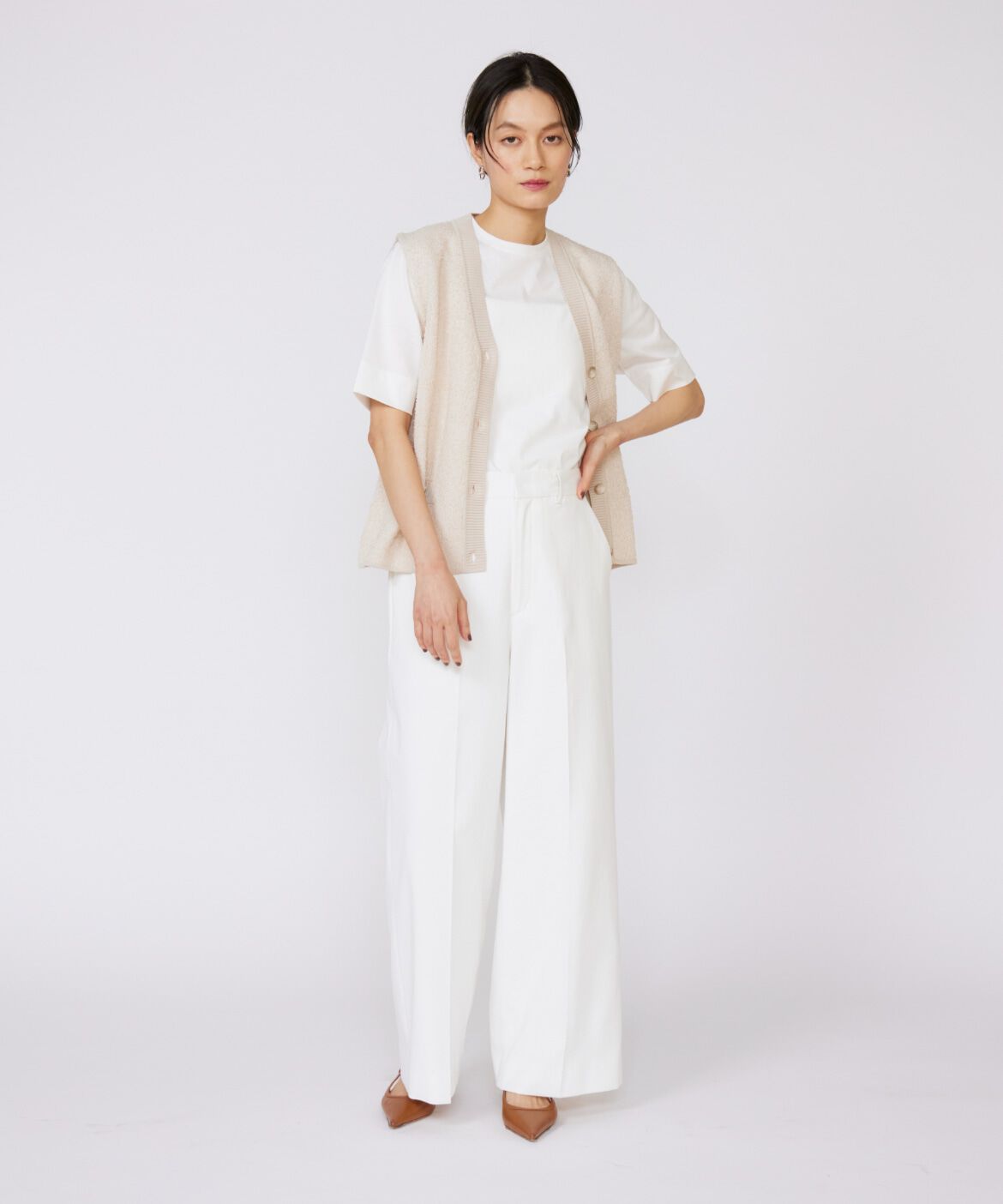 INED「Vネックニットジレ」|ニット・セーター|