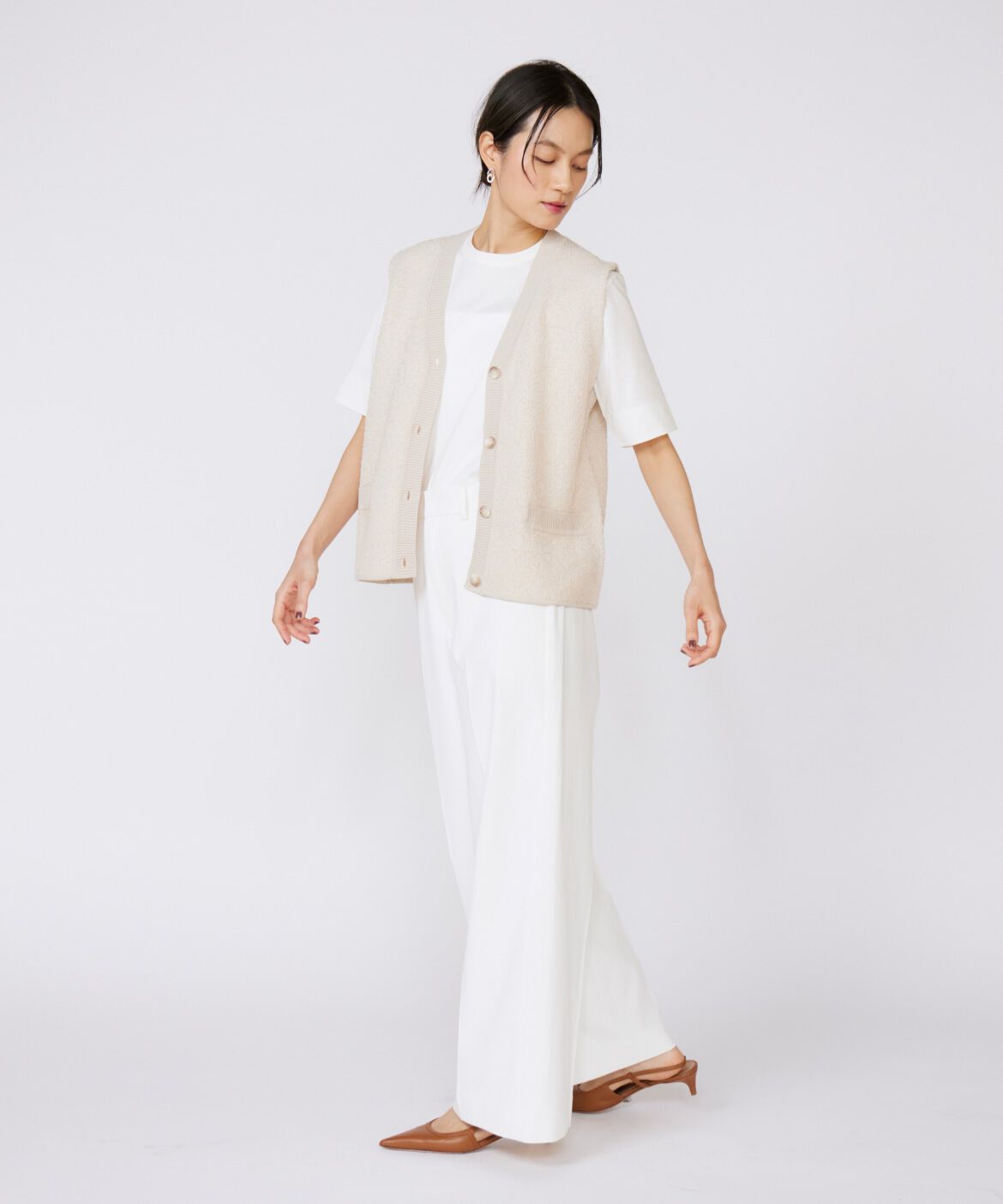 INED「Vネックニットジレ」|ニット・セーター|