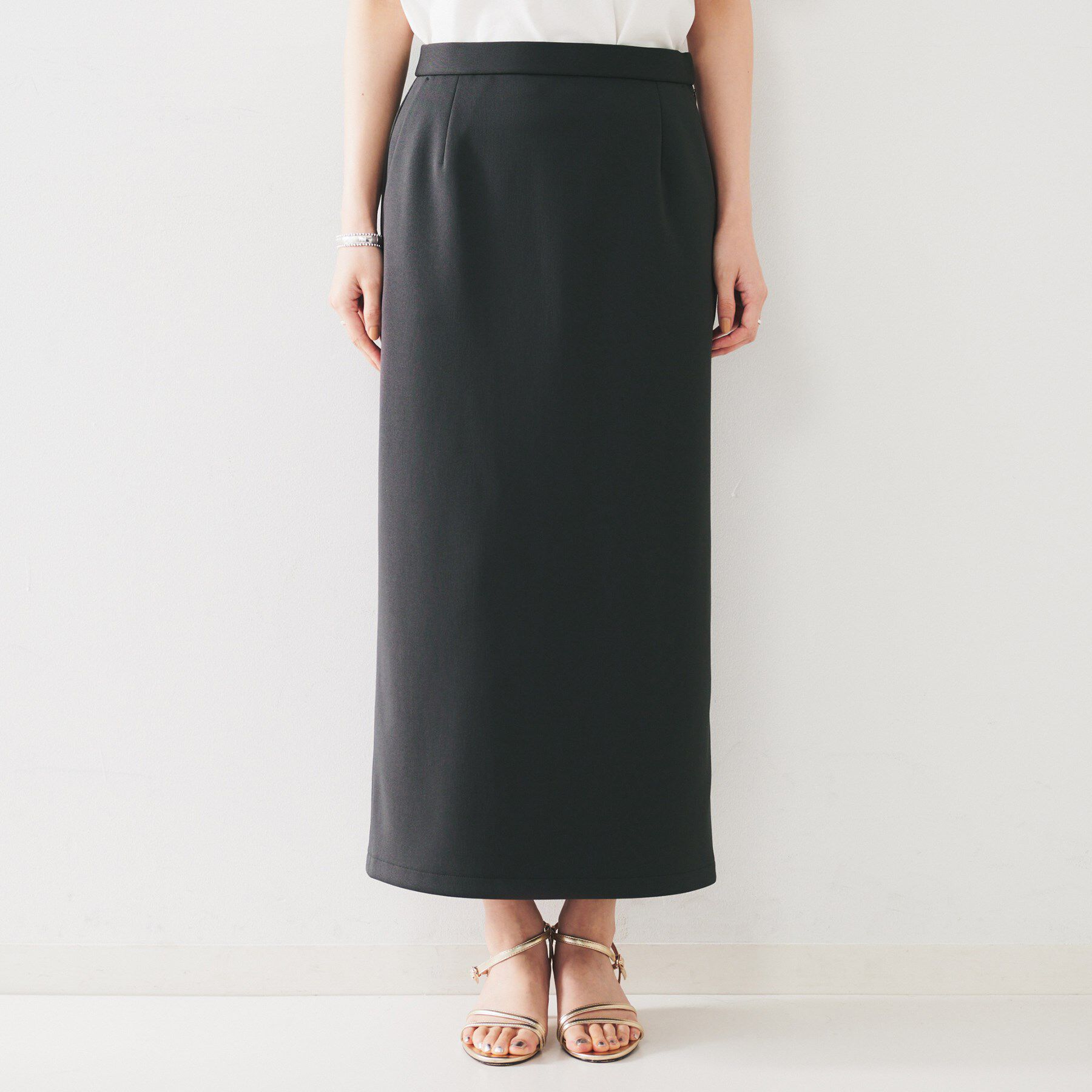 UNTITLED「【後ろウエストゴム/ストレッチ性/オンオフ】ジャージナロースカート」|スカート|