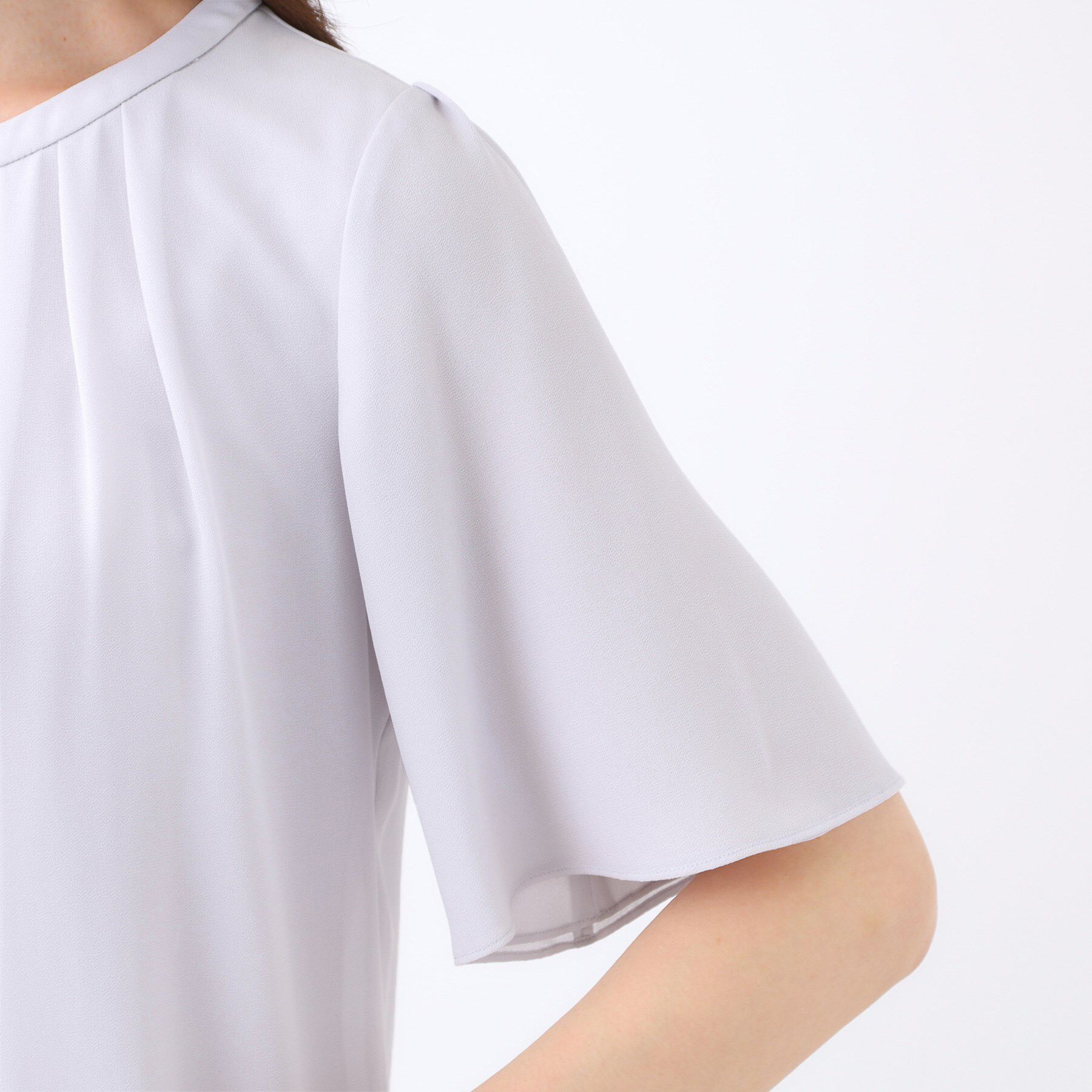 Reflect「【一枚着で着映え◎／ジャケットのインナーにも】フロント開きブラウス」|シャツ・ブラウス|