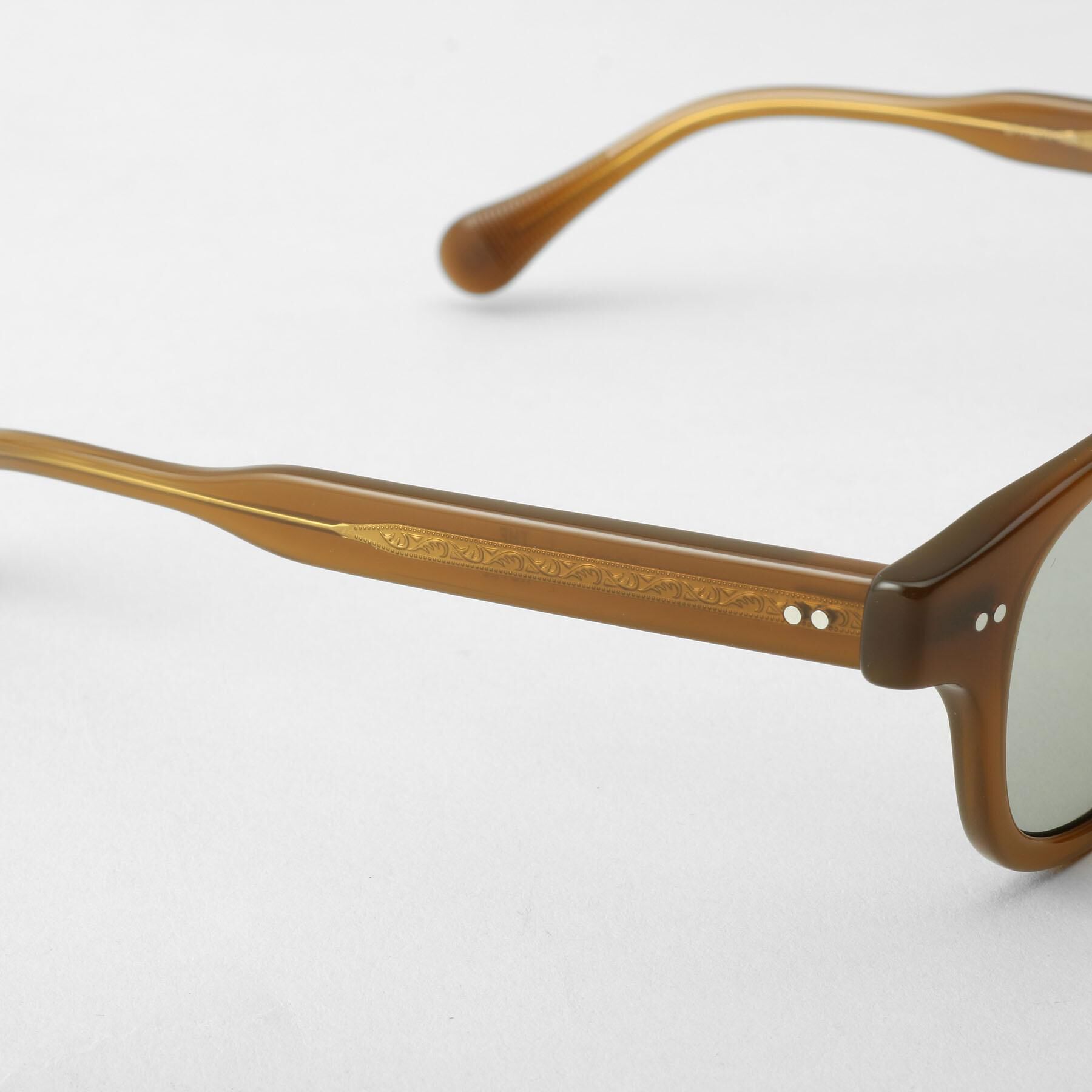 TAKEO KIKUCHI「【TAKEO KIKUCHI &times; THE BEDFORD HOTEL】ウェリントンフレーム サングラ」|メガネ|