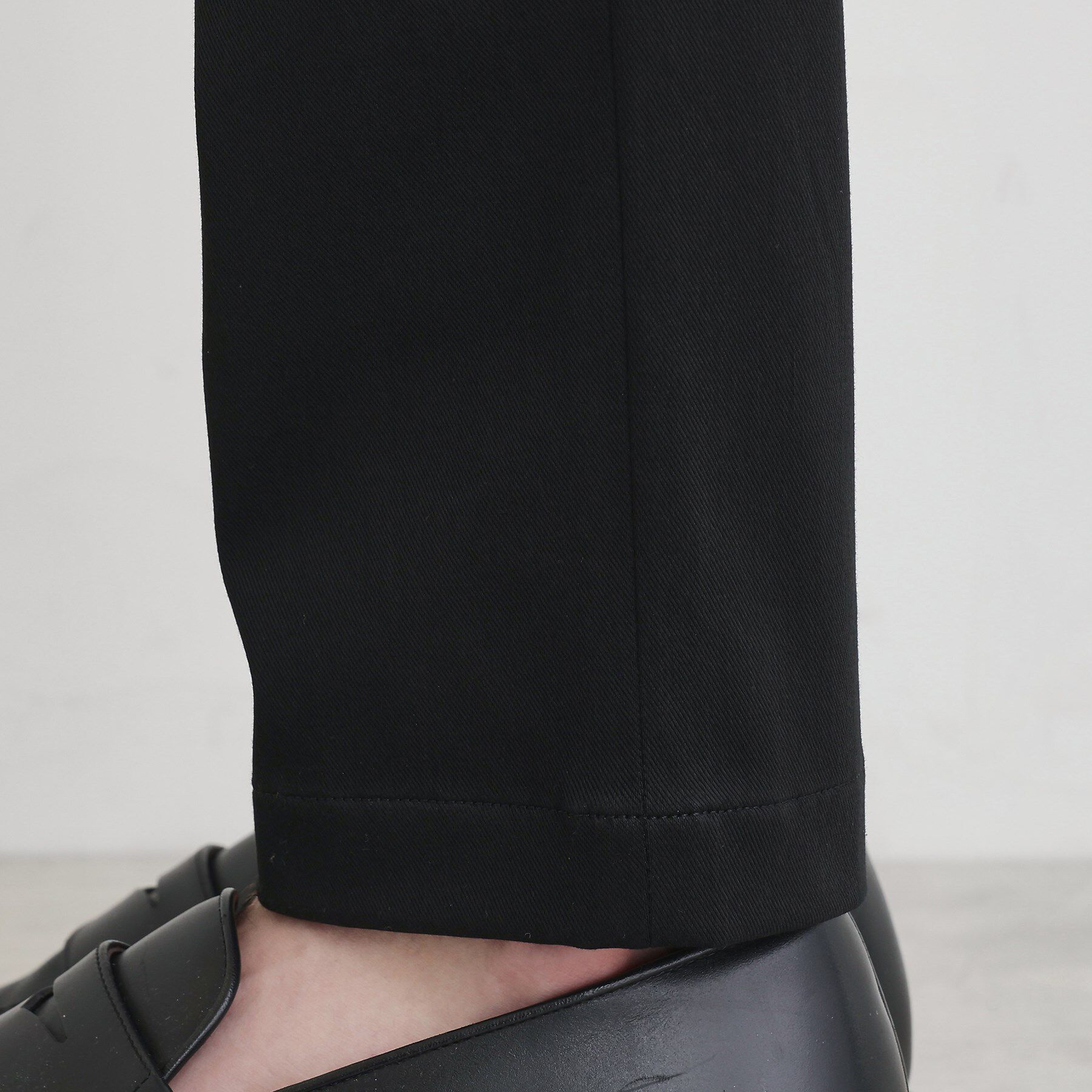 TAKEO KIKUCHI「【LIMITED】ワンダーシェイプ 360&deg;ストレッチ テーパードスキニーチノパンツ」|その他|