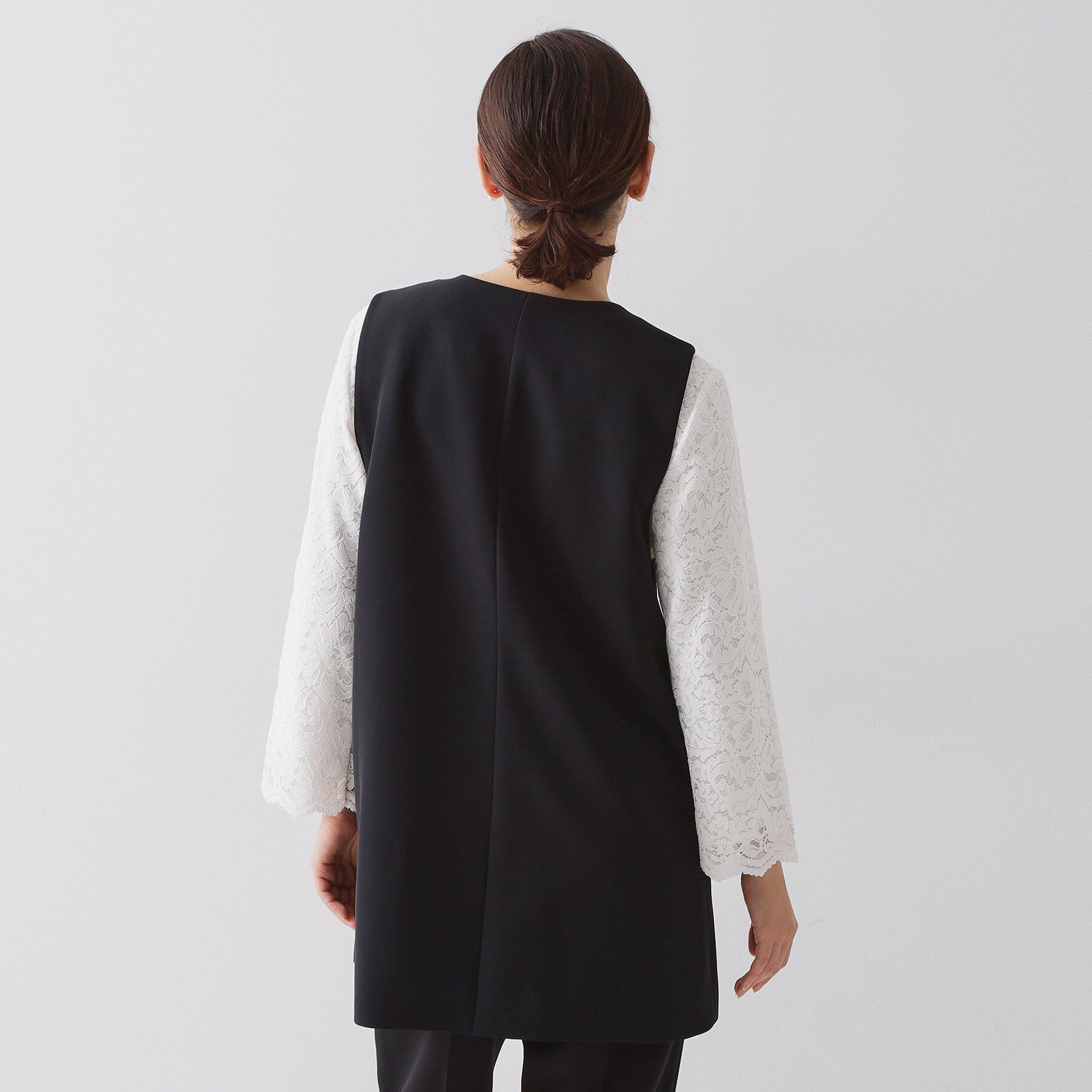 OPAQUE.CLIP「≪通勤・セレモニー対応≫Vネックミドルジレ【洗濯機OK】」|ベスト・ジレ|